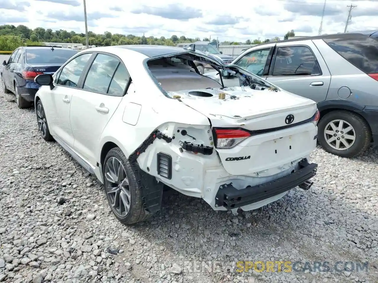 3 Photograph of a damaged car 5YFS4MCE5MP093587 TOYOTA COROLLA 2021