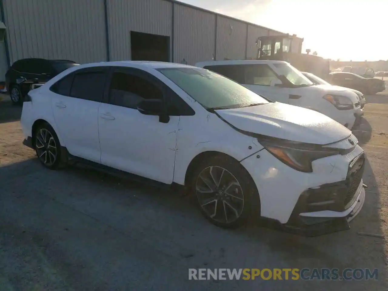 4 Photograph of a damaged car 5YFS4MCE6MP059075 TOYOTA COROLLA 2021