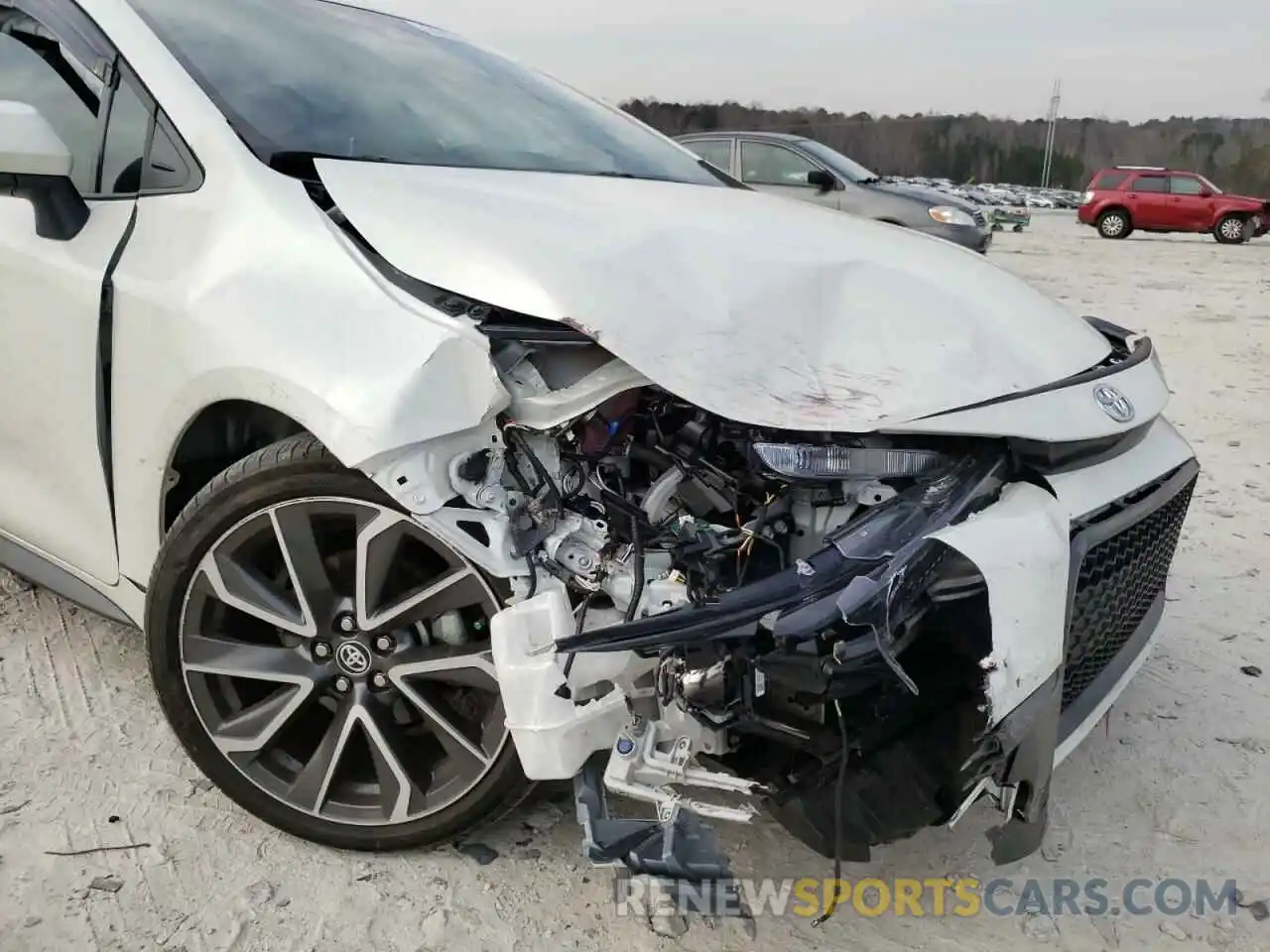 9 Photograph of a damaged car 5YFS4MCE6MP061313 TOYOTA COROLLA 2021