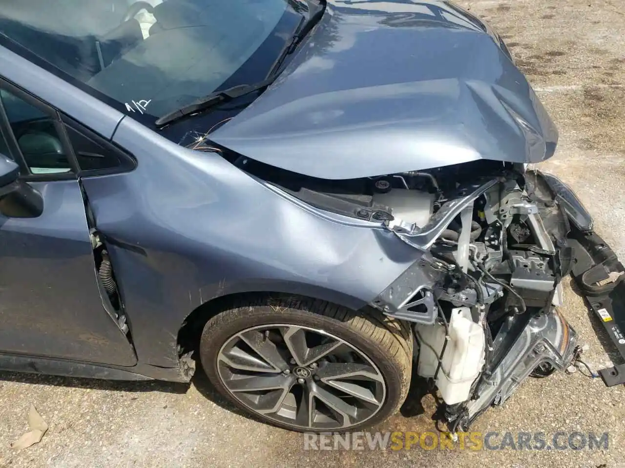 9 Photograph of a damaged car 5YFS4MCE6MP063336 TOYOTA COROLLA 2021