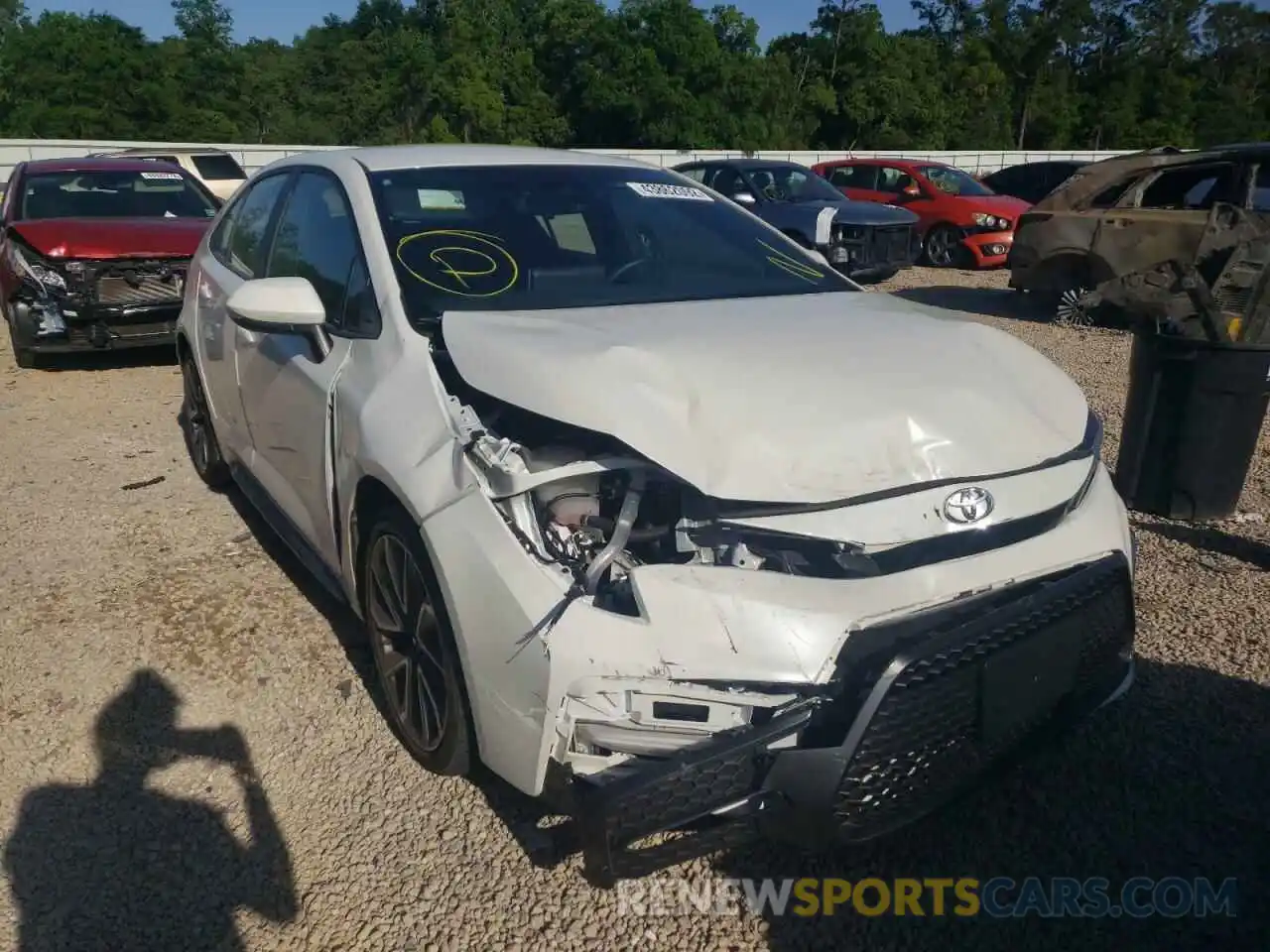 1 Photograph of a damaged car 5YFS4MCE6MP064079 TOYOTA COROLLA 2021