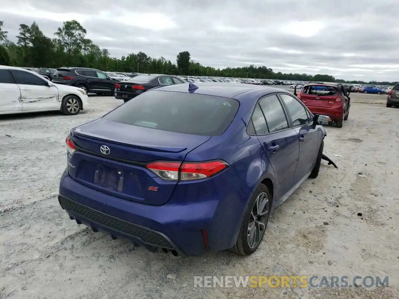 4 Photograph of a damaged car 5YFS4MCE6MP066799 TOYOTA COROLLA 2021