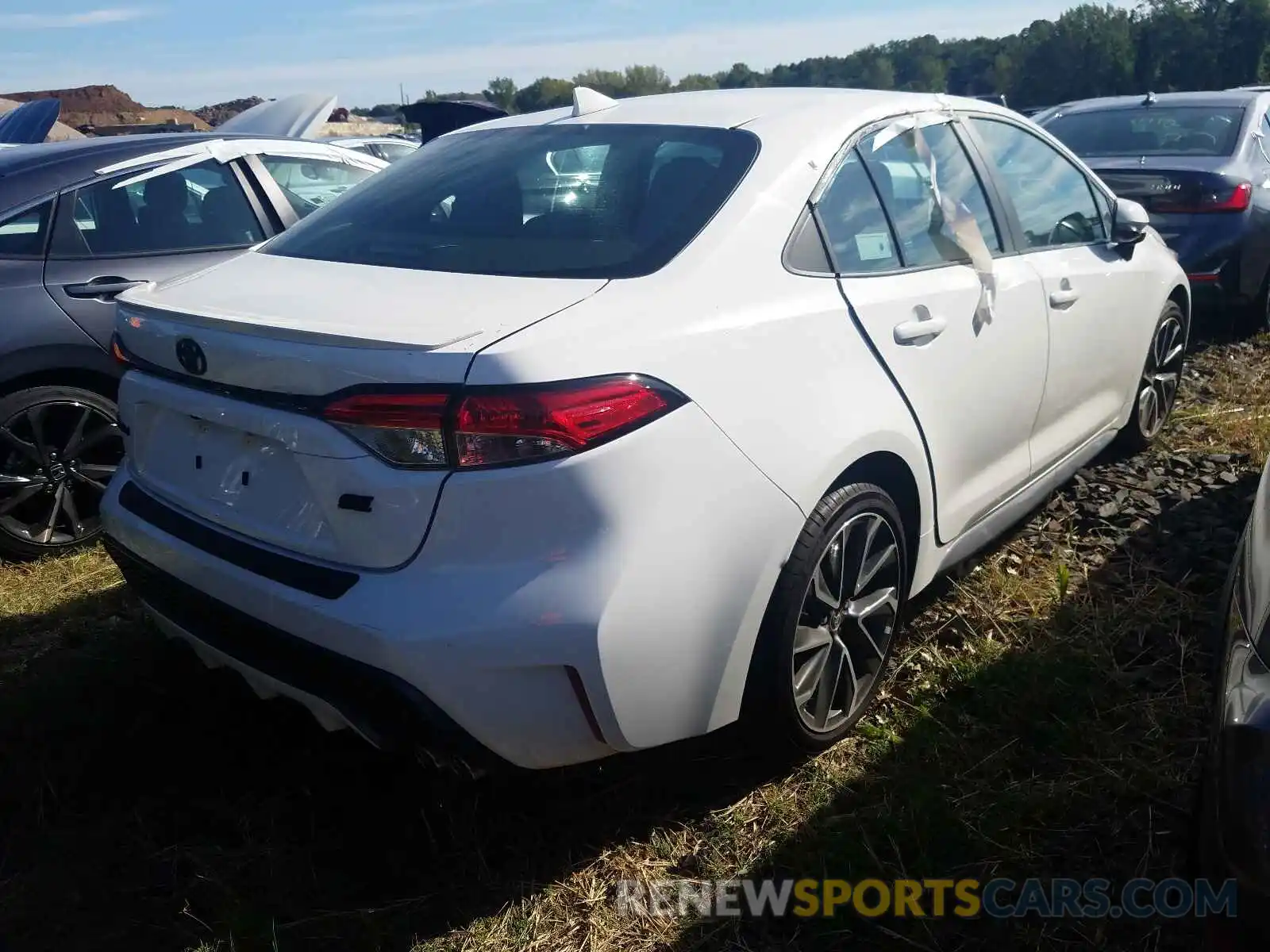 4 Photograph of a damaged car 5YFS4MCE6MP072652 TOYOTA COROLLA 2021