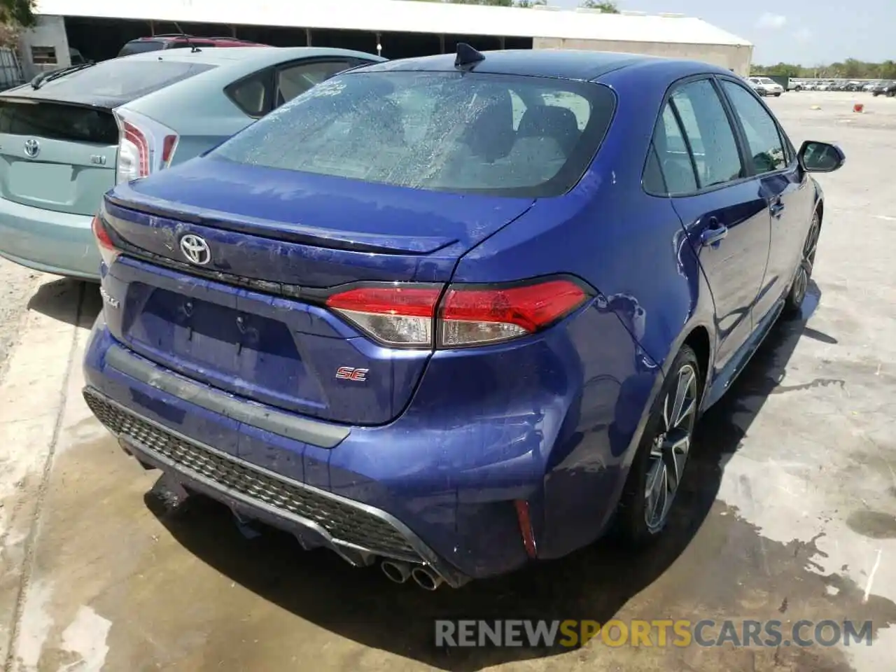 4 Photograph of a damaged car 5YFS4MCE6MP073784 TOYOTA COROLLA 2021