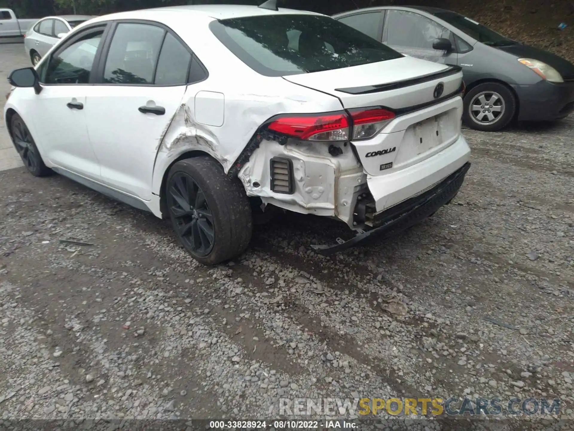 6 Photograph of a damaged car 5YFS4MCE6MP073879 TOYOTA COROLLA 2021