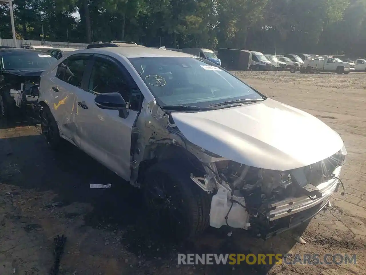 1 Photograph of a damaged car 5YFS4MCE6MP077270 TOYOTA COROLLA 2021