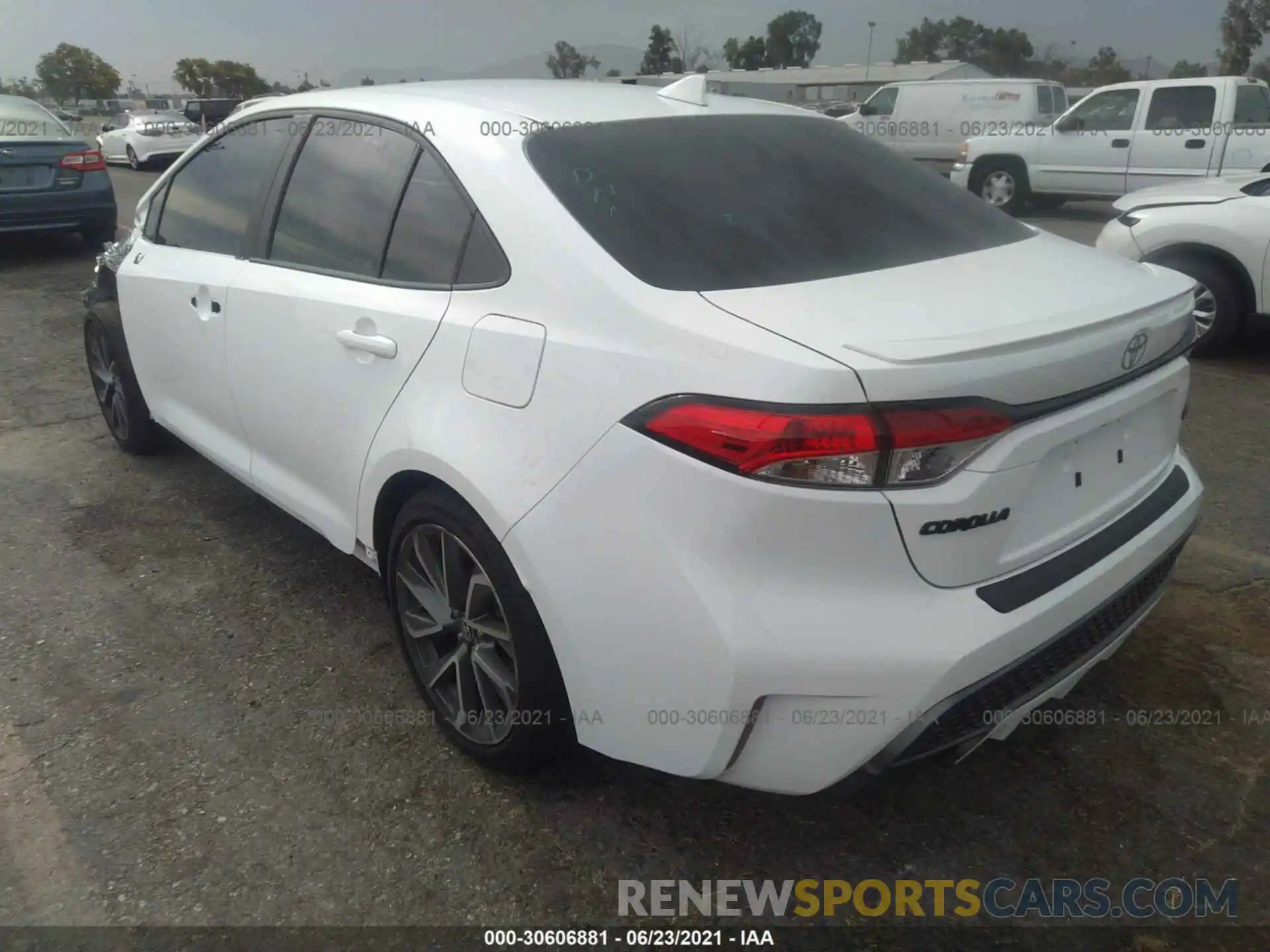 3 Photograph of a damaged car 5YFS4MCE6MP077365 TOYOTA COROLLA 2021