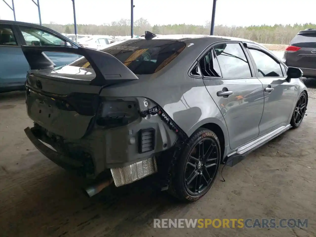 4 Photograph of a damaged car 5YFS4MCE6MP077608 TOYOTA COROLLA 2021