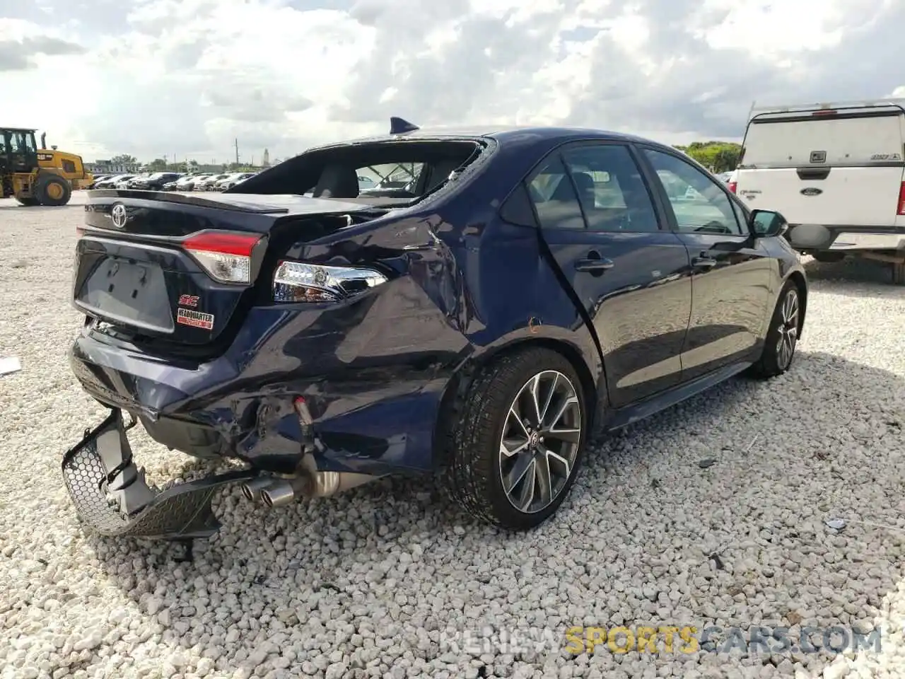 4 Photograph of a damaged car 5YFS4MCE6MP080069 TOYOTA COROLLA 2021