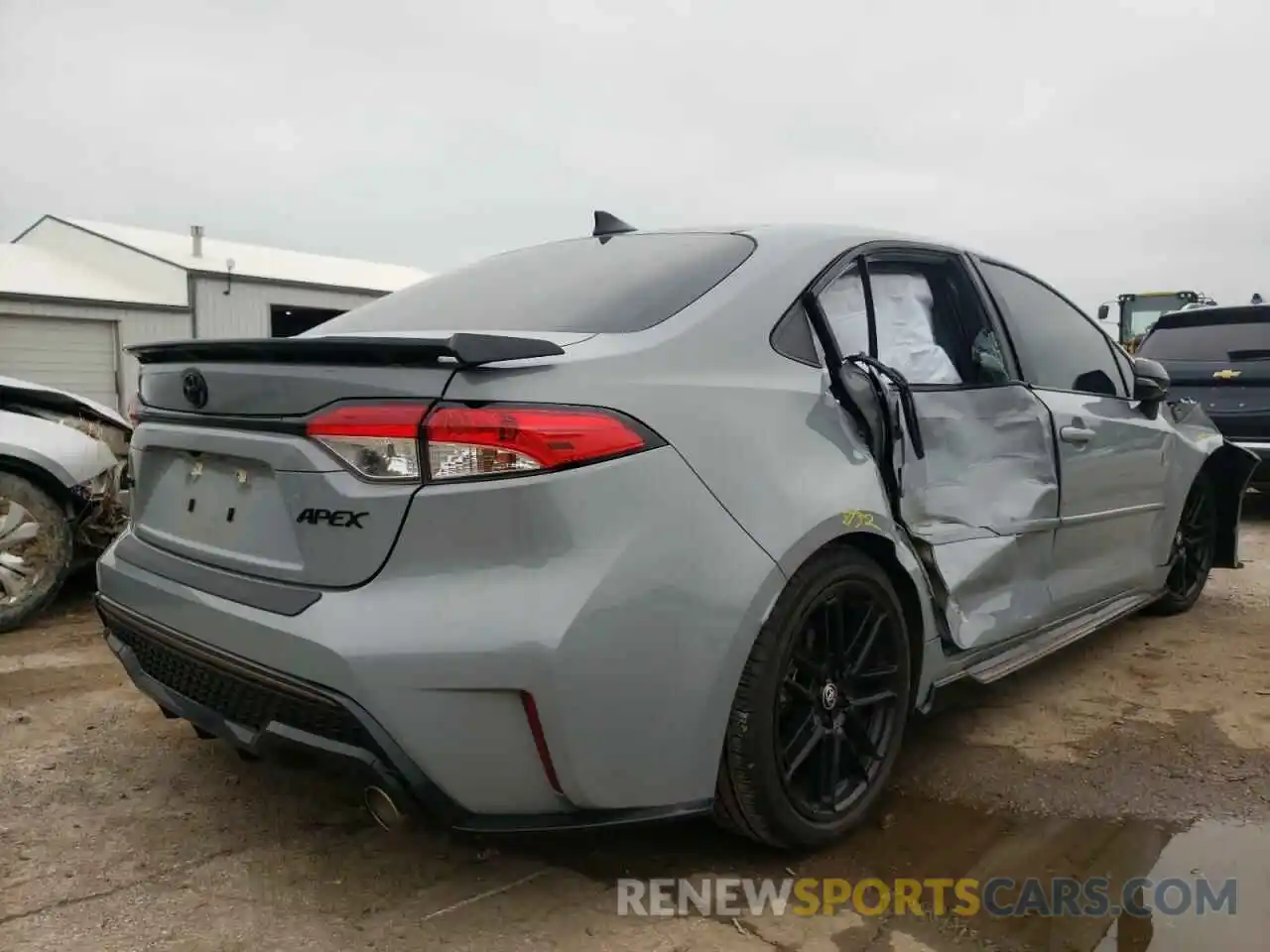 4 Photograph of a damaged car 5YFS4MCE6MP080167 TOYOTA COROLLA 2021