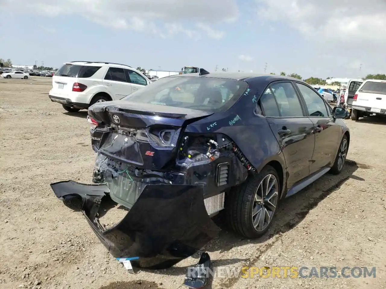 4 Photograph of a damaged car 5YFS4MCE6MP080413 TOYOTA COROLLA 2021