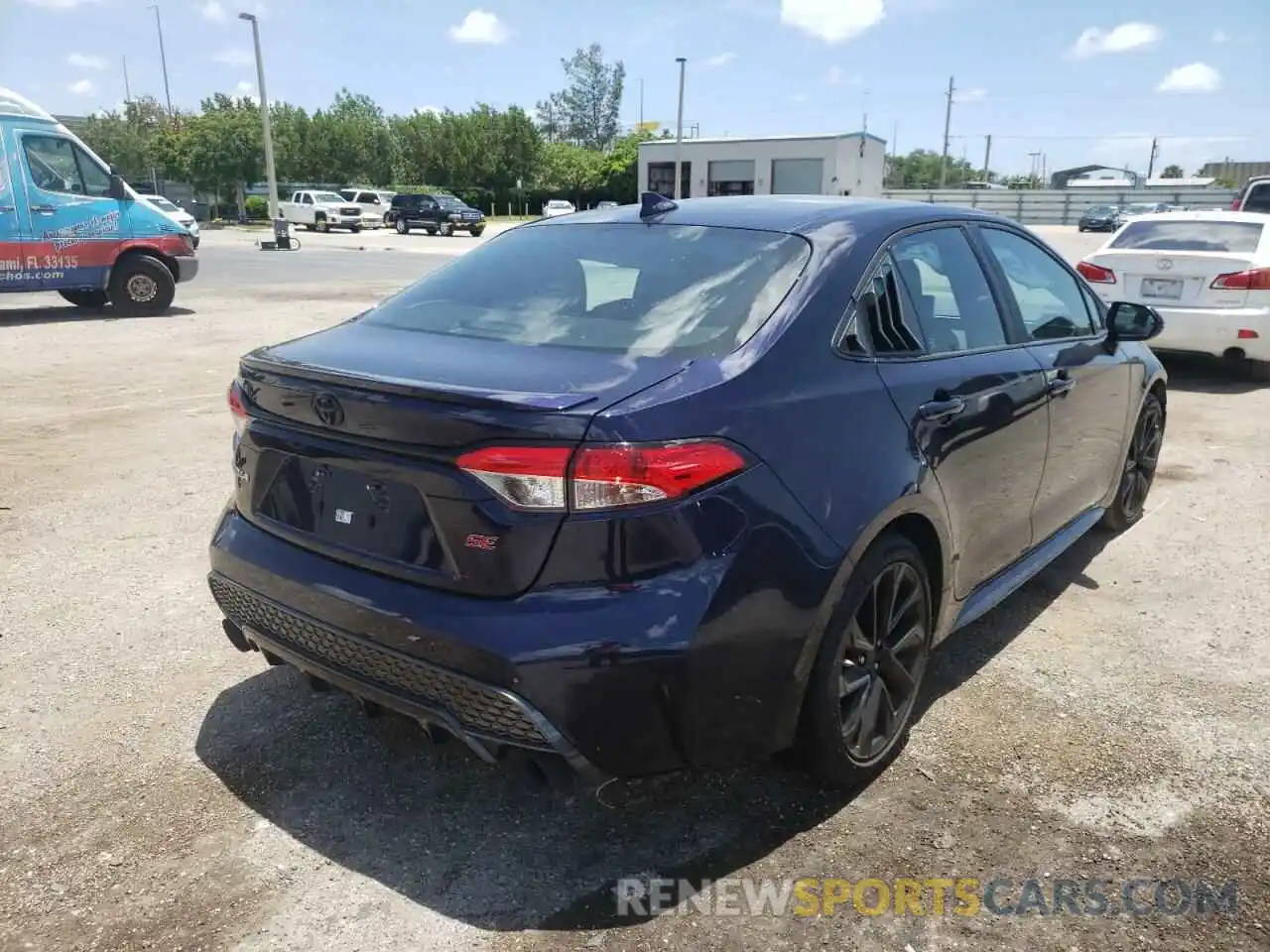 4 Photograph of a damaged car 5YFS4MCE6MP087720 TOYOTA COROLLA 2021