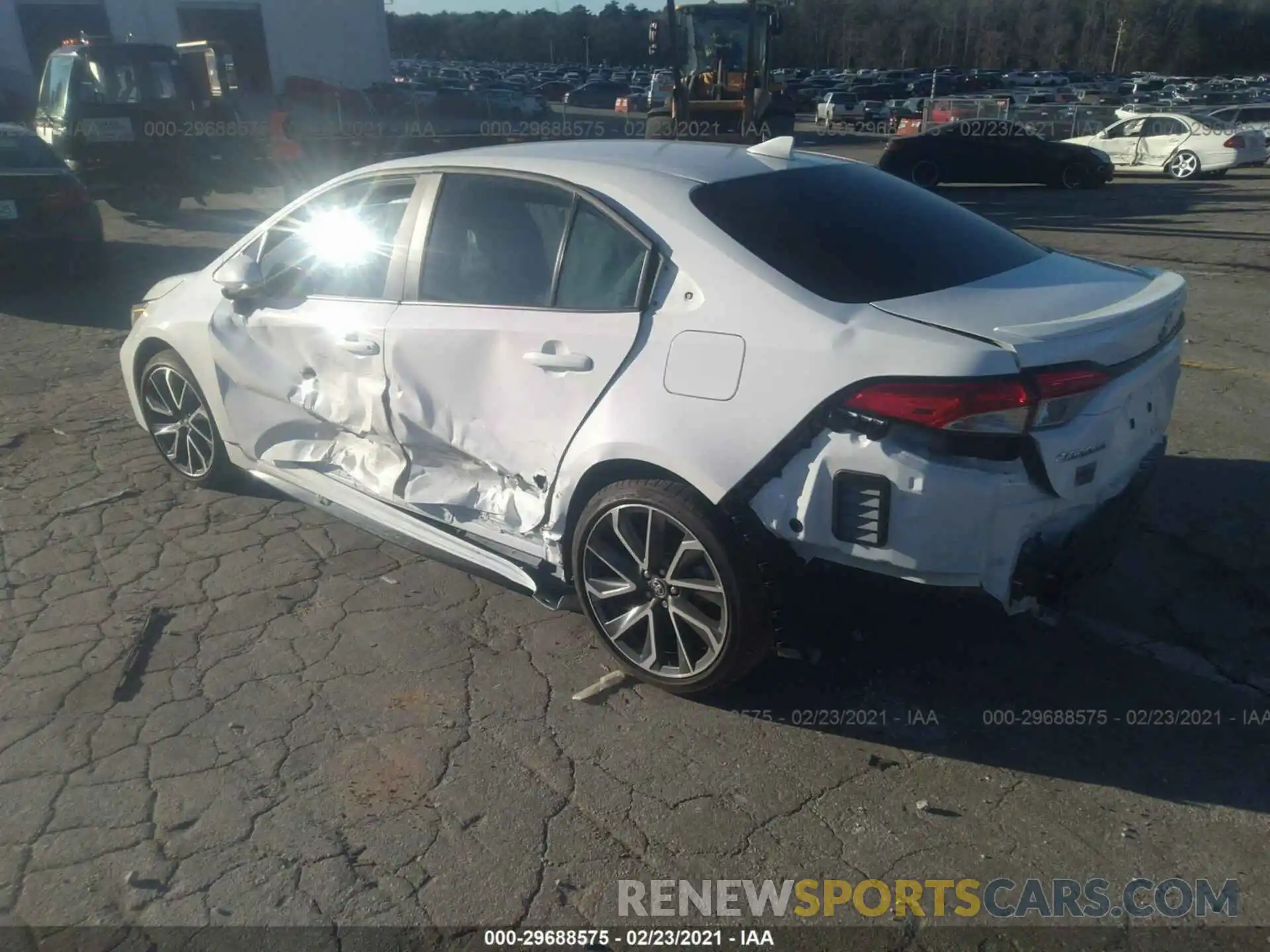 3 Photograph of a damaged car 5YFS4MCE7MP057853 TOYOTA COROLLA 2021