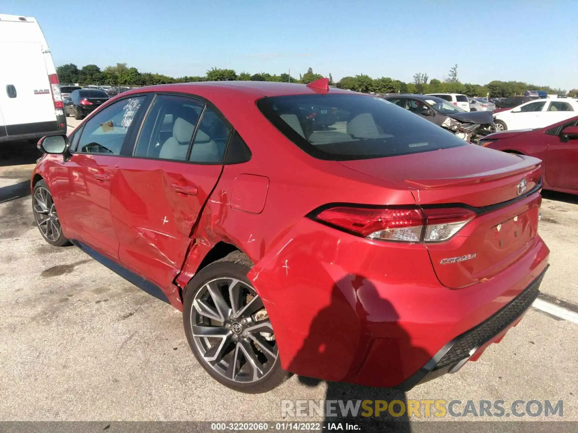 3 Photograph of a damaged car 5YFS4MCE7MP059442 TOYOTA COROLLA 2021