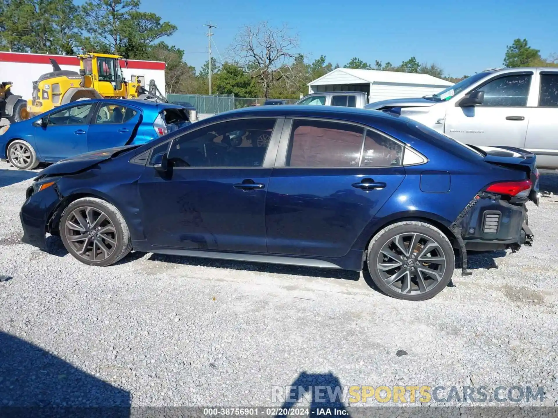 14 Photograph of a damaged car 5YFS4MCE7MP065855 TOYOTA COROLLA 2021