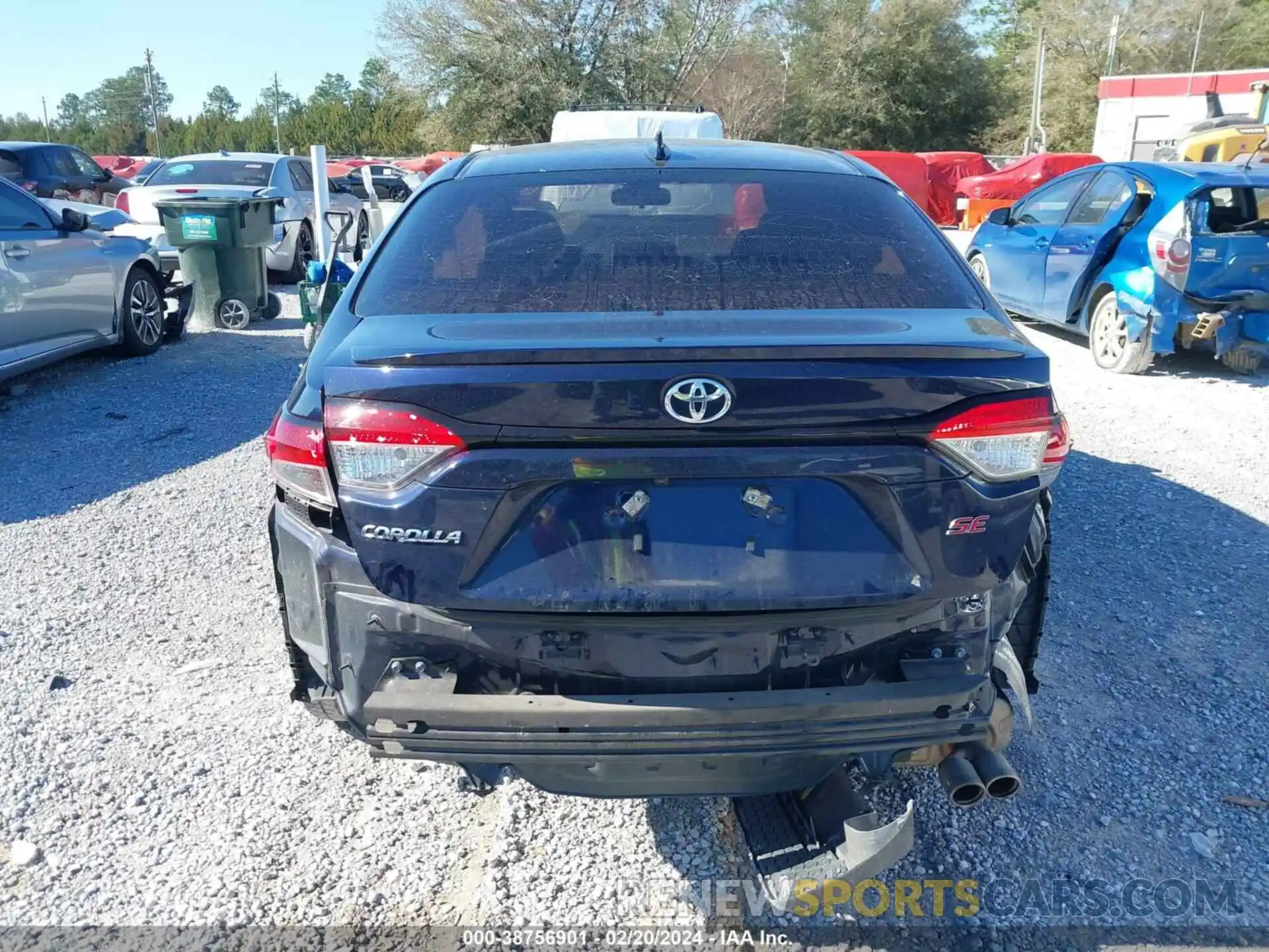 16 Photograph of a damaged car 5YFS4MCE7MP065855 TOYOTA COROLLA 2021