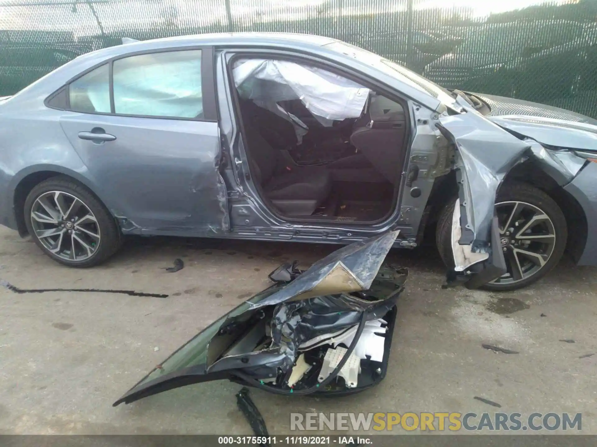 12 Photograph of a damaged car 5YFS4MCE7MP066813 TOYOTA COROLLA 2021