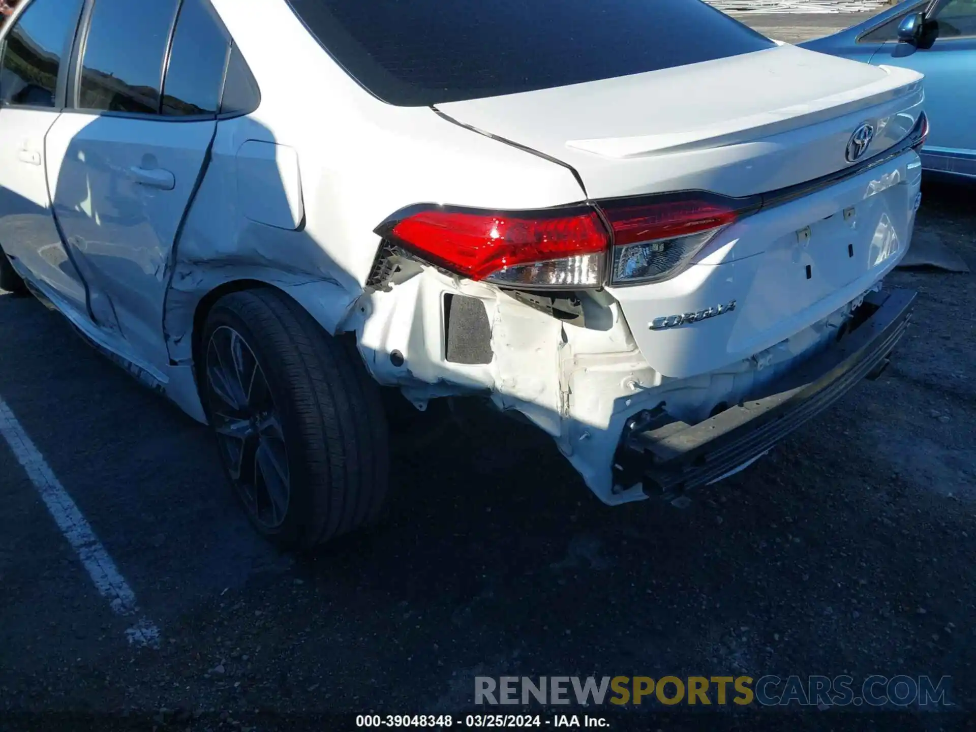 6 Photograph of a damaged car 5YFS4MCE7MP070215 TOYOTA COROLLA 2021