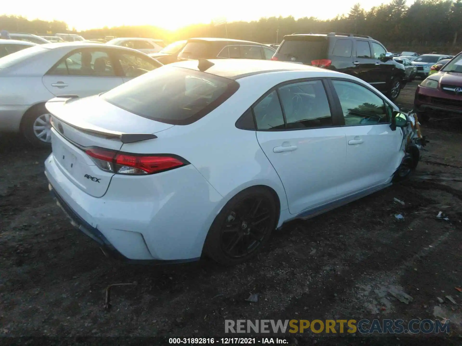 4 Photograph of a damaged car 5YFS4MCE7MP079061 TOYOTA COROLLA 2021