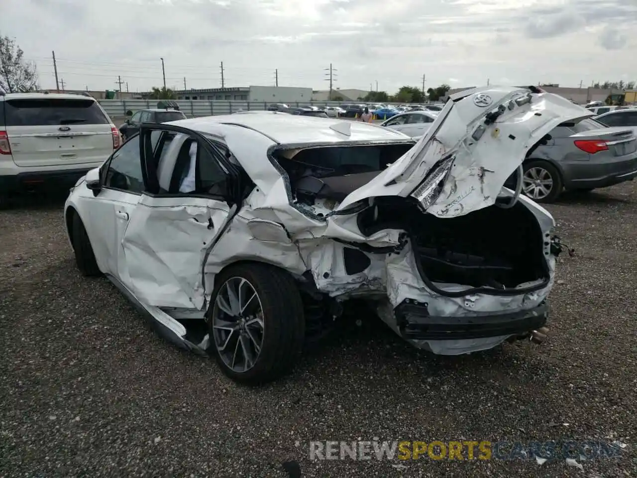 3 Photograph of a damaged car 5YFS4MCE7MP082221 TOYOTA COROLLA 2021