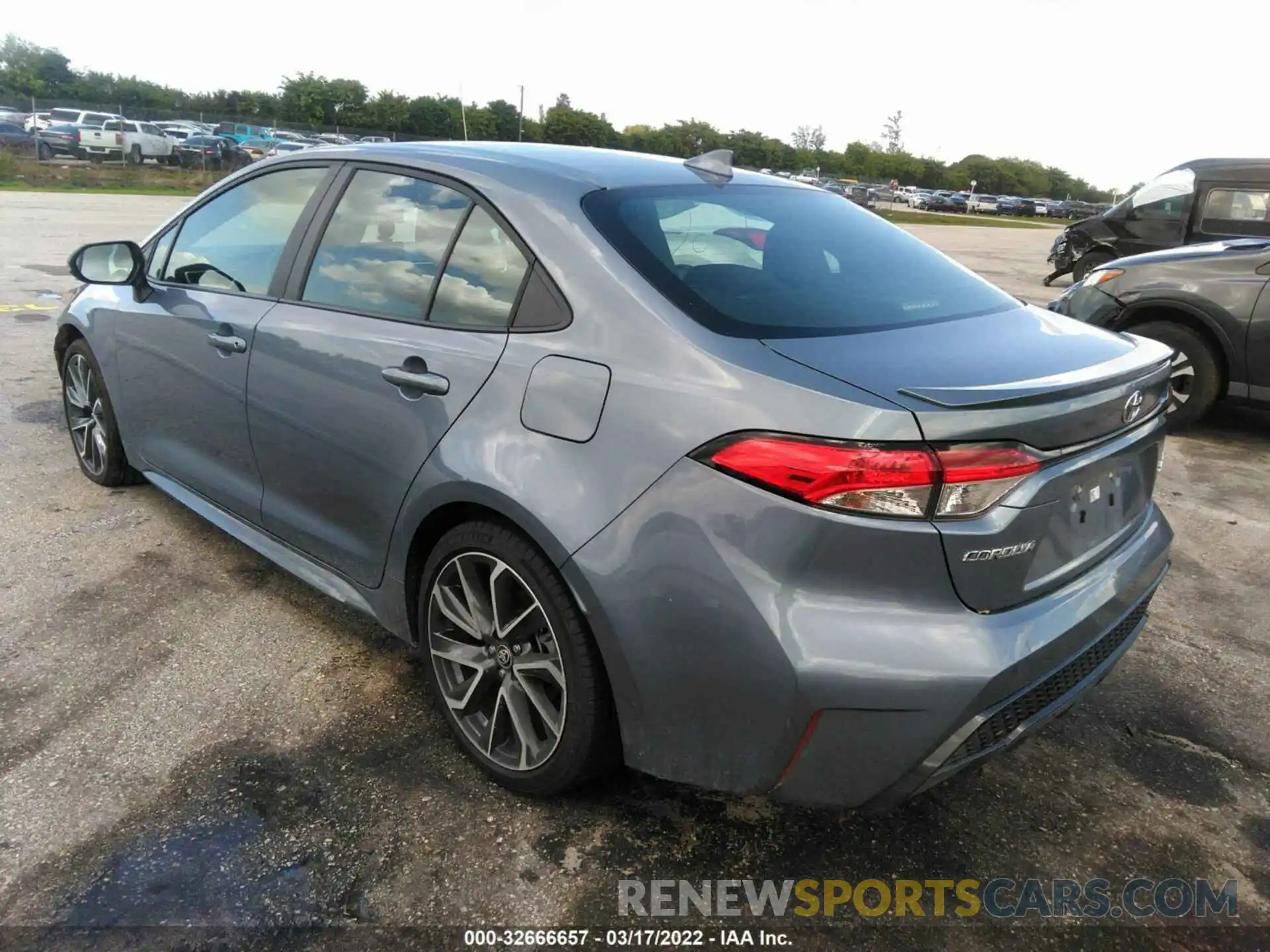 3 Photograph of a damaged car 5YFS4MCE7MP094921 TOYOTA COROLLA 2021