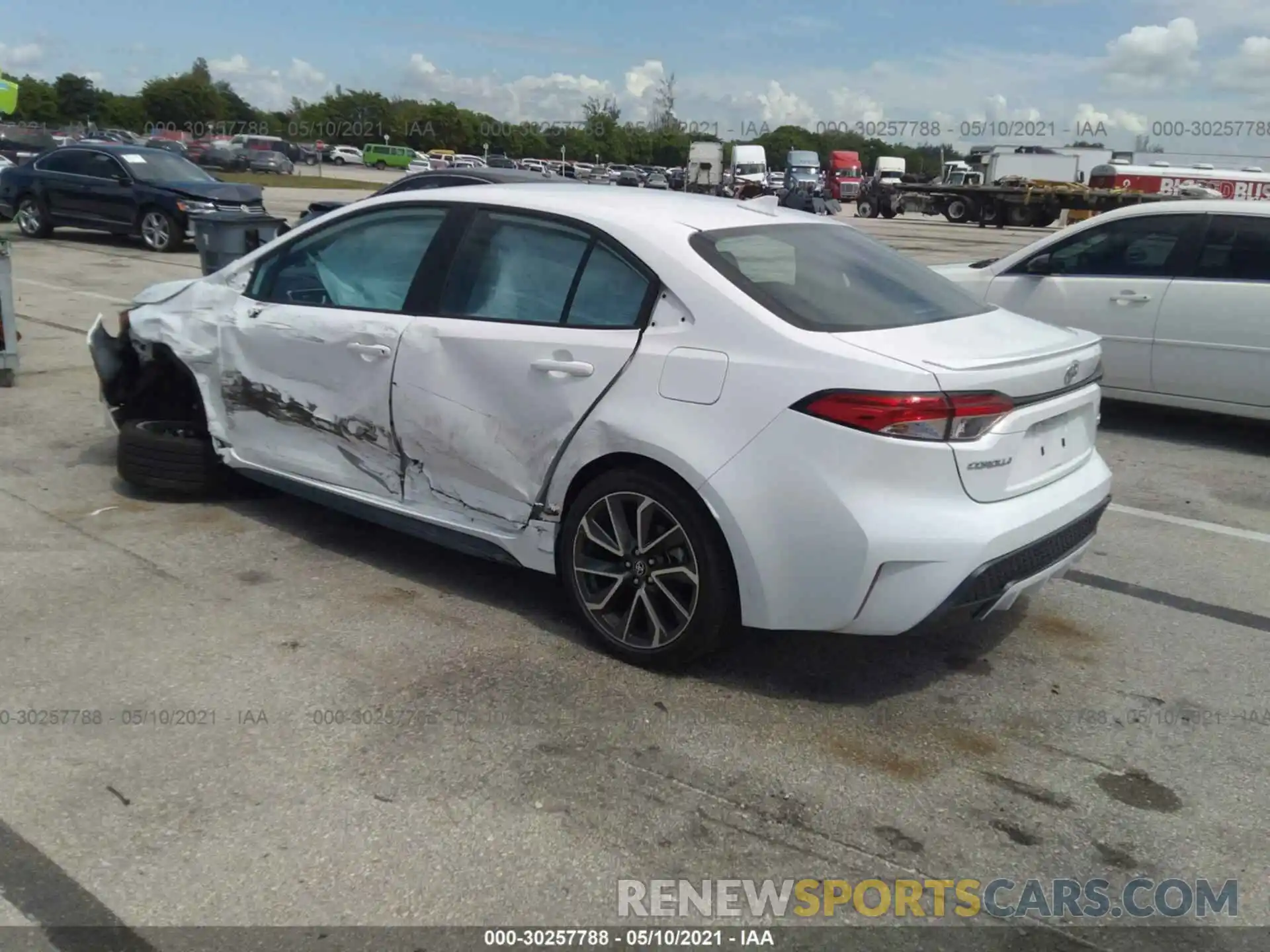 3 Photograph of a damaged car 5YFS4MCE8MP059532 TOYOTA COROLLA 2021