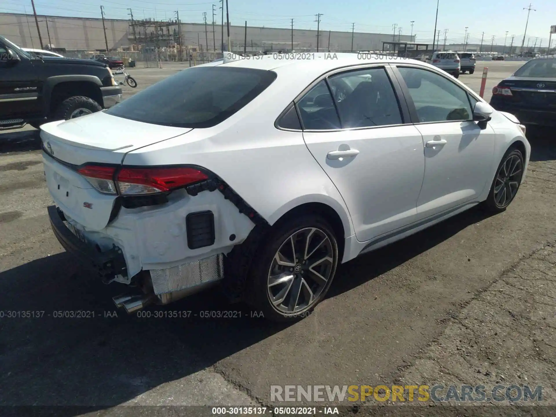 4 Photograph of a damaged car 5YFS4MCE8MP066691 TOYOTA COROLLA 2021