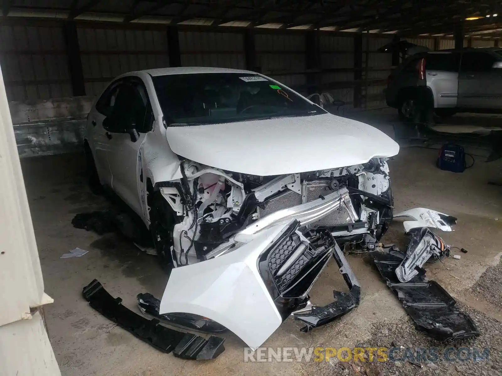 1 Photograph of a damaged car 5YFS4MCE8MP068263 TOYOTA COROLLA 2021