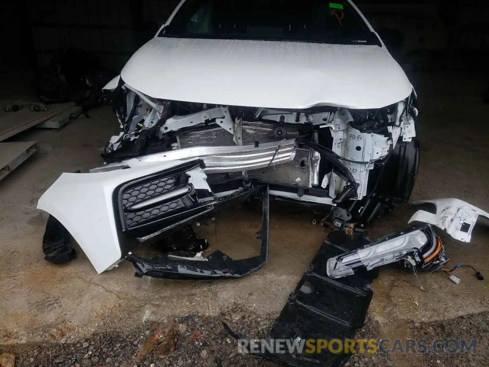 9 Photograph of a damaged car 5YFS4MCE8MP068263 TOYOTA COROLLA 2021