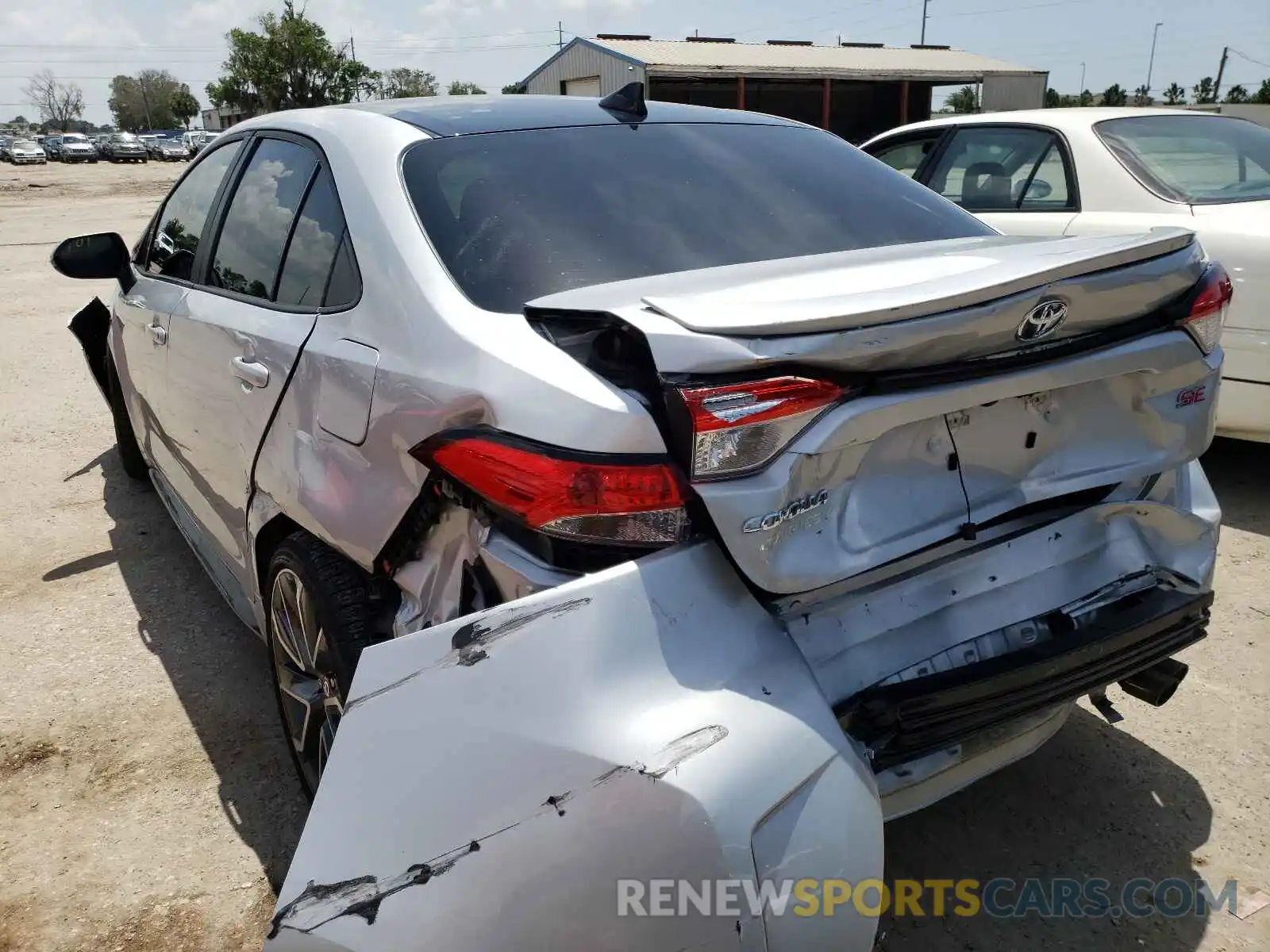 3 Photograph of a damaged car 5YFS4MCE8MP068506 TOYOTA COROLLA 2021