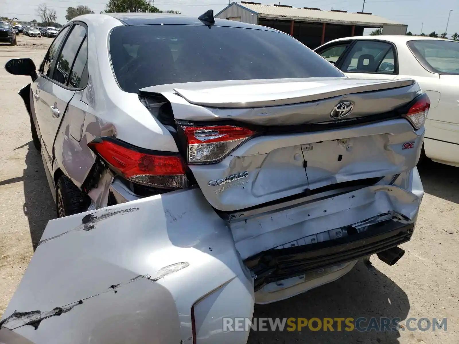 9 Photograph of a damaged car 5YFS4MCE8MP068506 TOYOTA COROLLA 2021