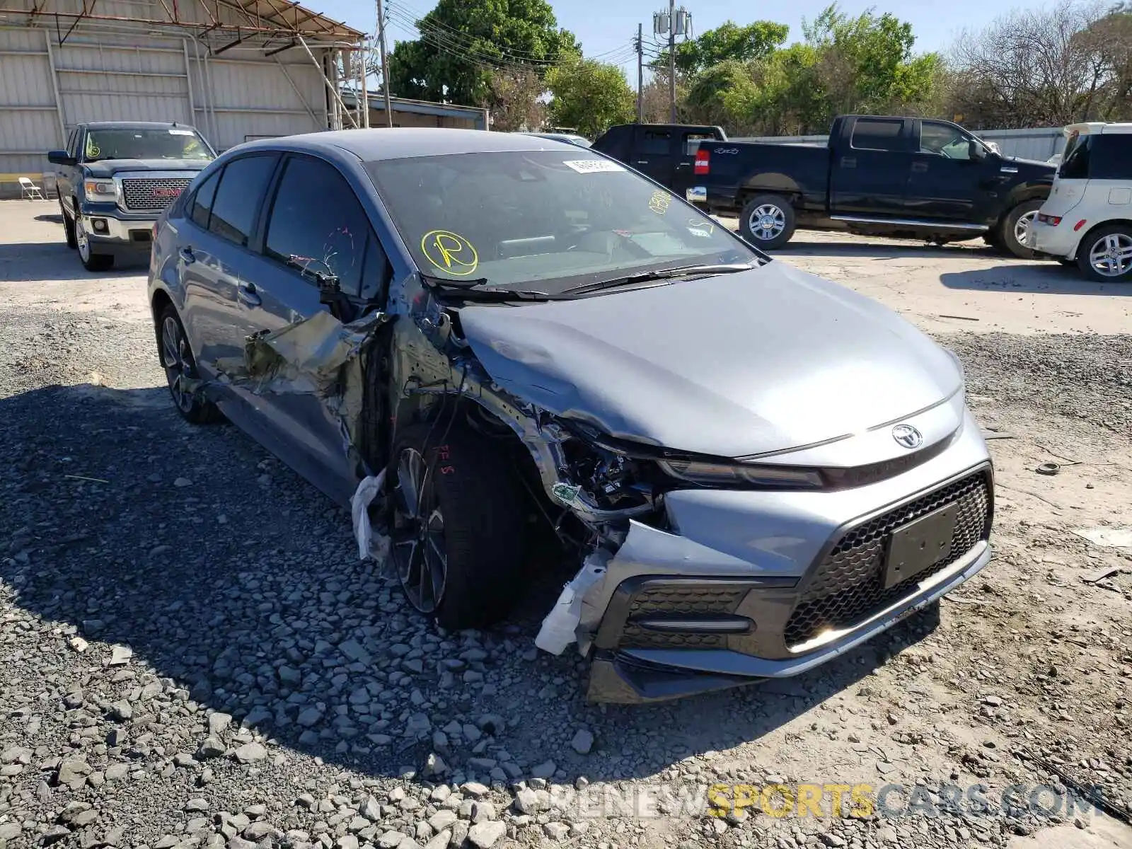 1 Photograph of a damaged car 5YFS4MCE8MP073186 TOYOTA COROLLA 2021