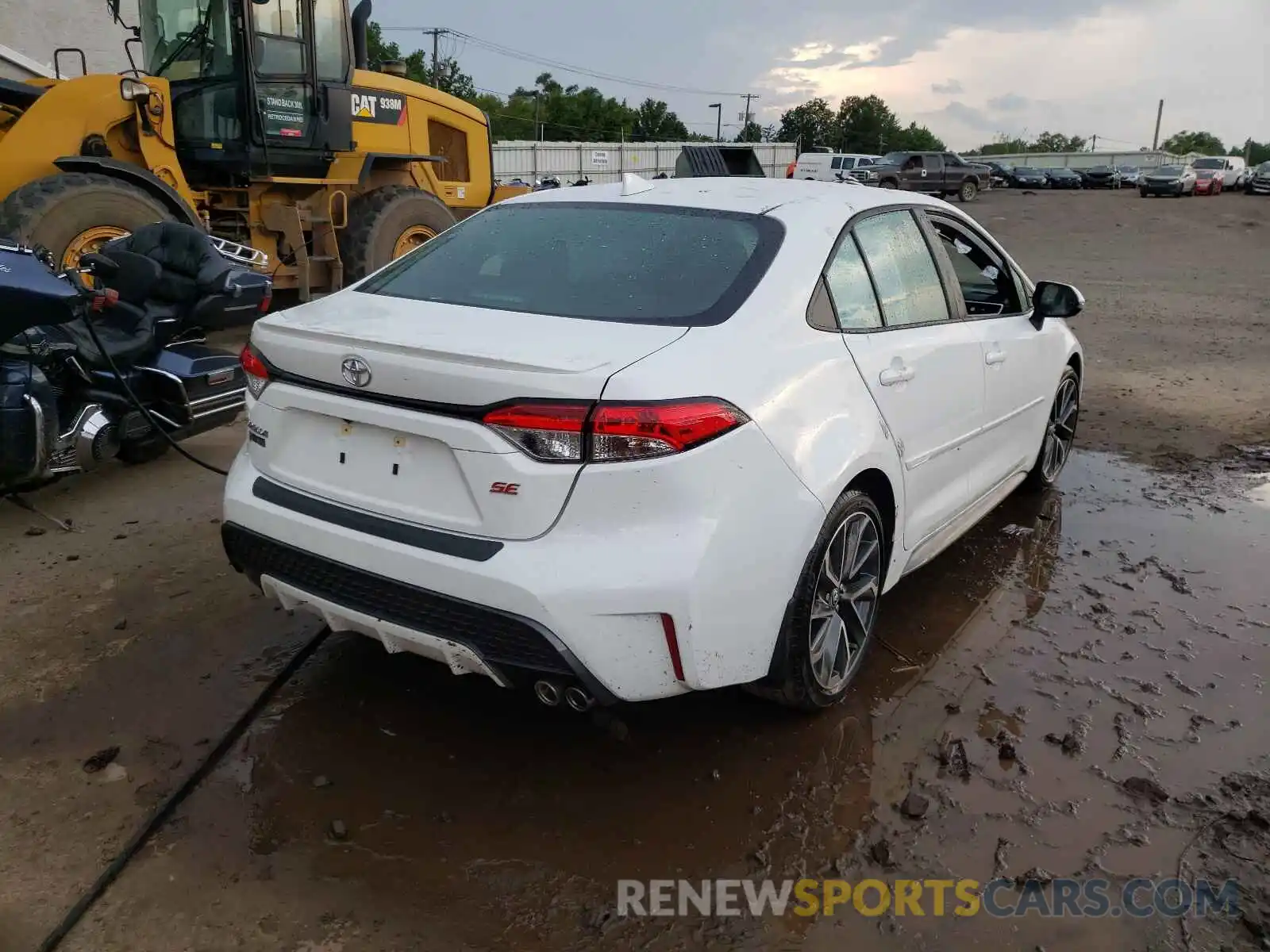 4 Photograph of a damaged car 5YFS4MCE8MP073298 TOYOTA COROLLA 2021