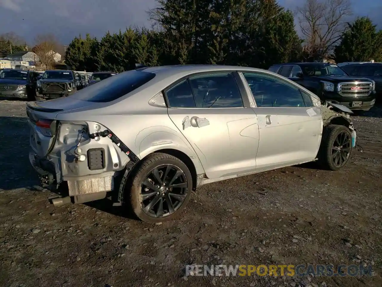 3 Photograph of a damaged car 5YFS4MCE8MP073673 TOYOTA COROLLA 2021