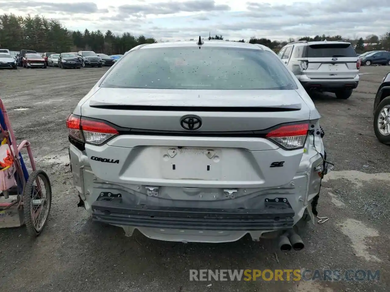 6 Photograph of a damaged car 5YFS4MCE8MP073673 TOYOTA COROLLA 2021