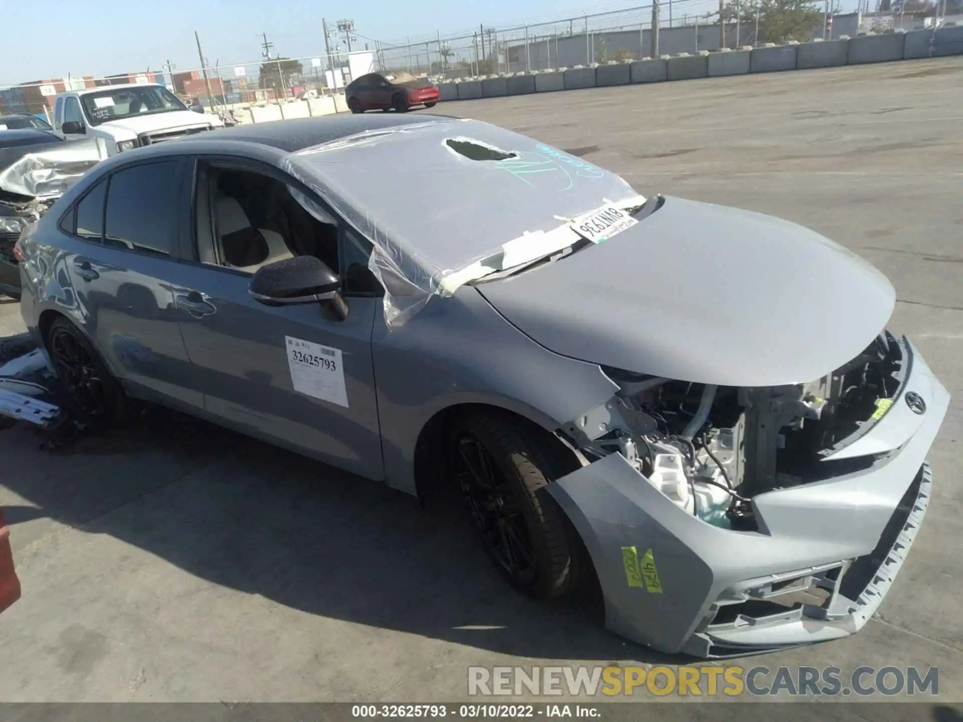 1 Photograph of a damaged car 5YFS4MCE8MP074001 TOYOTA COROLLA 2021