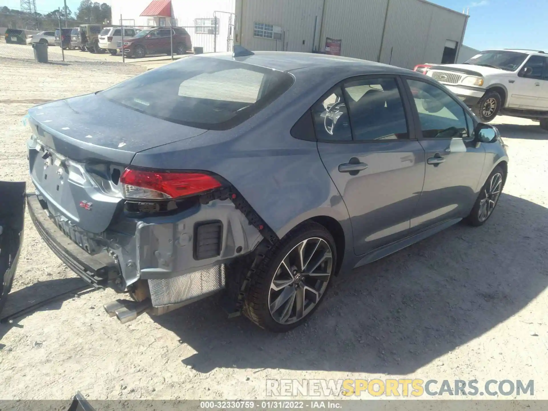 4 Photograph of a damaged car 5YFS4MCE8MP076086 TOYOTA COROLLA 2021