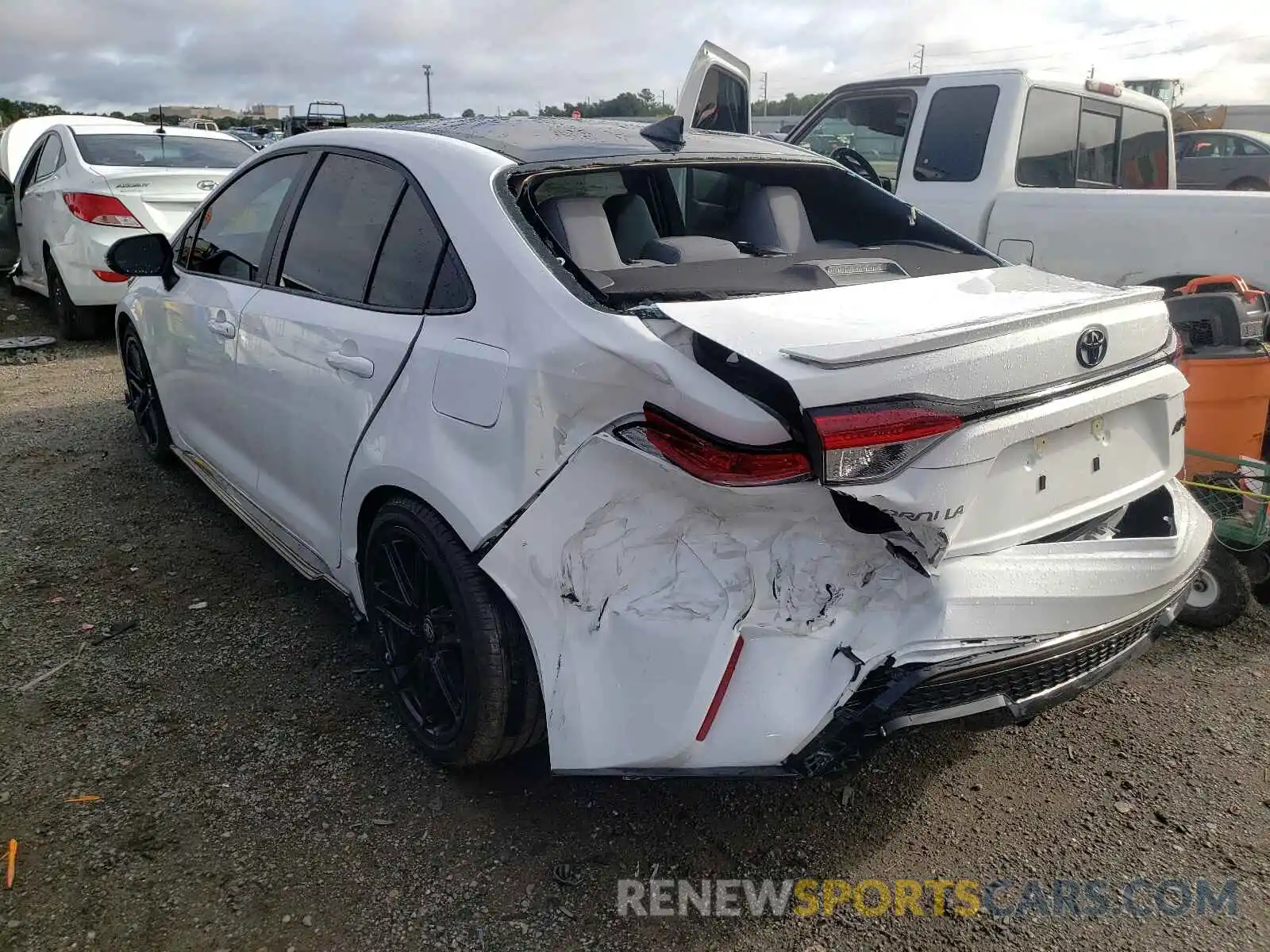 3 Photograph of a damaged car 5YFS4MCE8MP078145 TOYOTA COROLLA 2021