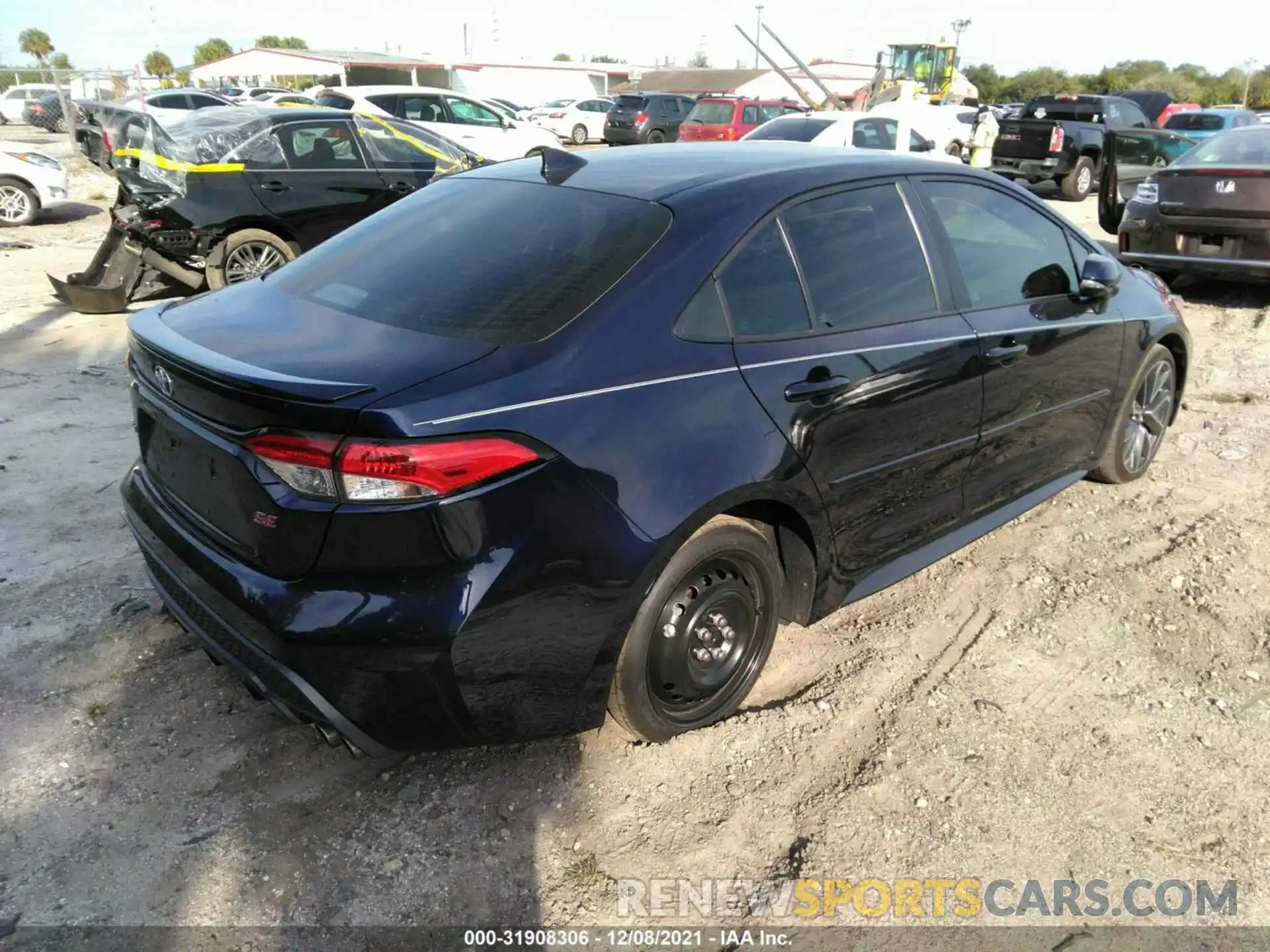 4 Photograph of a damaged car 5YFS4MCE8MP081322 TOYOTA COROLLA 2021