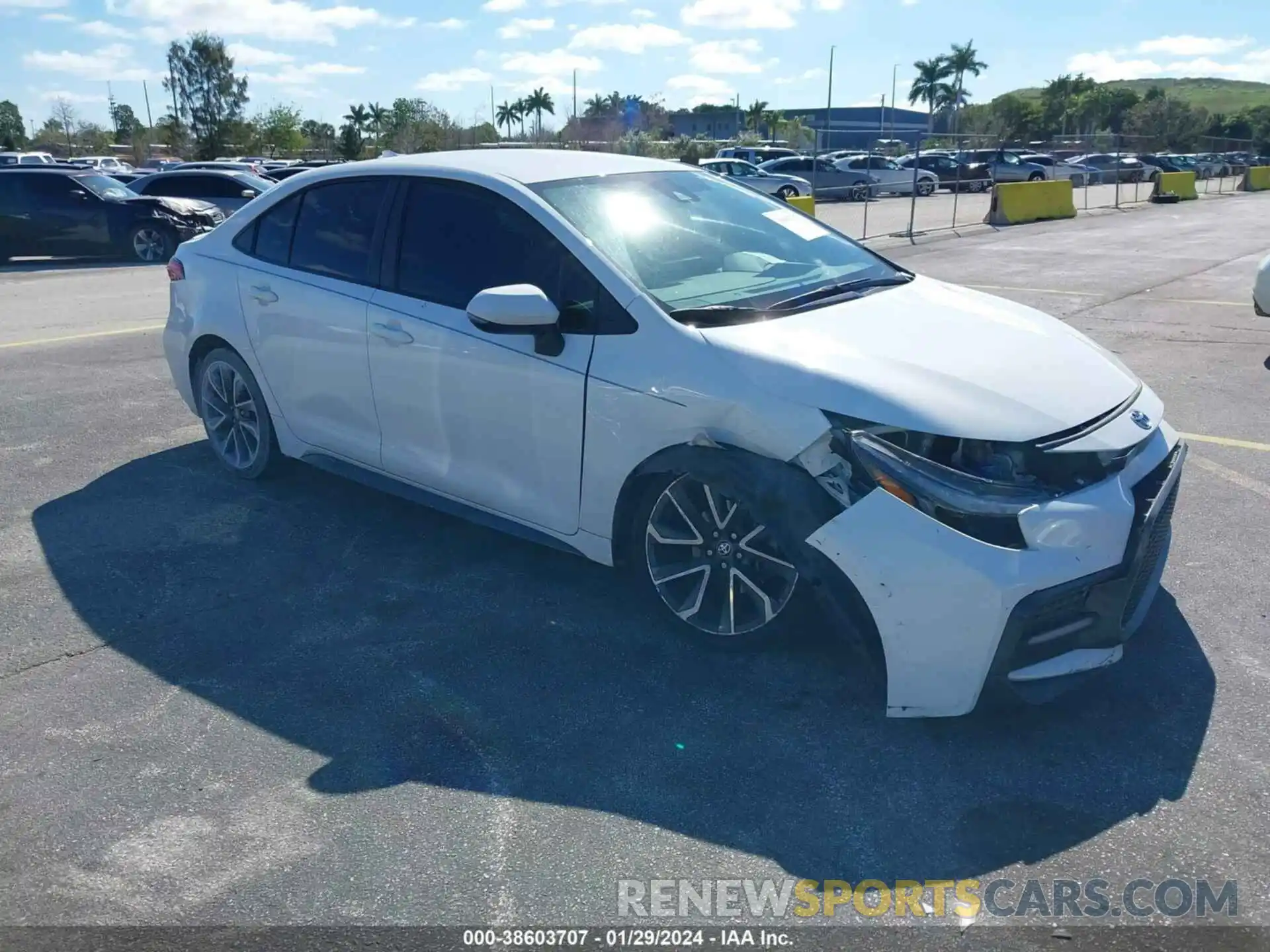 1 Photograph of a damaged car 5YFS4MCE8MP086228 TOYOTA COROLLA 2021