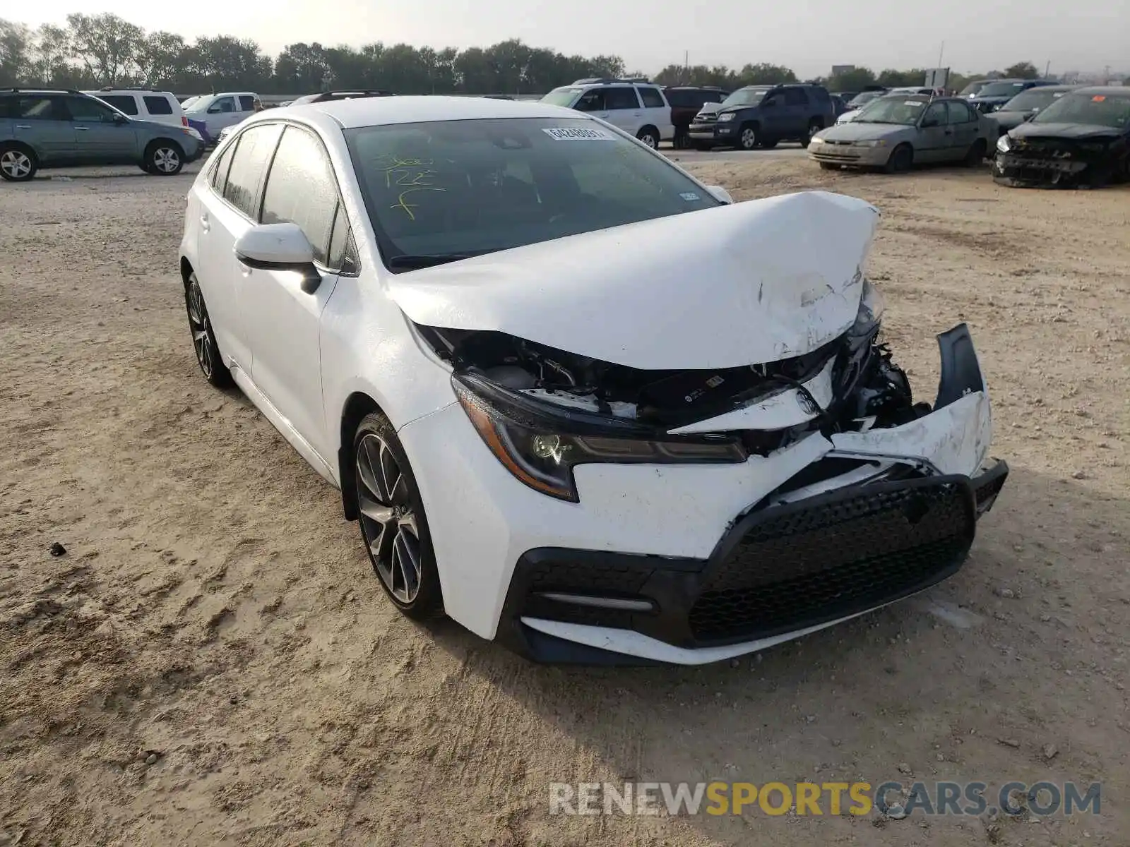 1 Photograph of a damaged car 5YFS4MCE8MP096158 TOYOTA COROLLA 2021