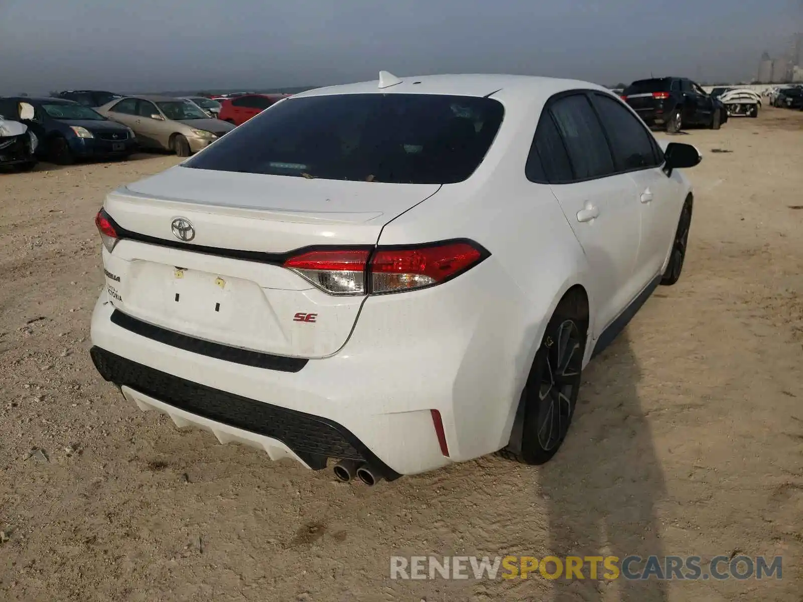 4 Photograph of a damaged car 5YFS4MCE8MP096158 TOYOTA COROLLA 2021