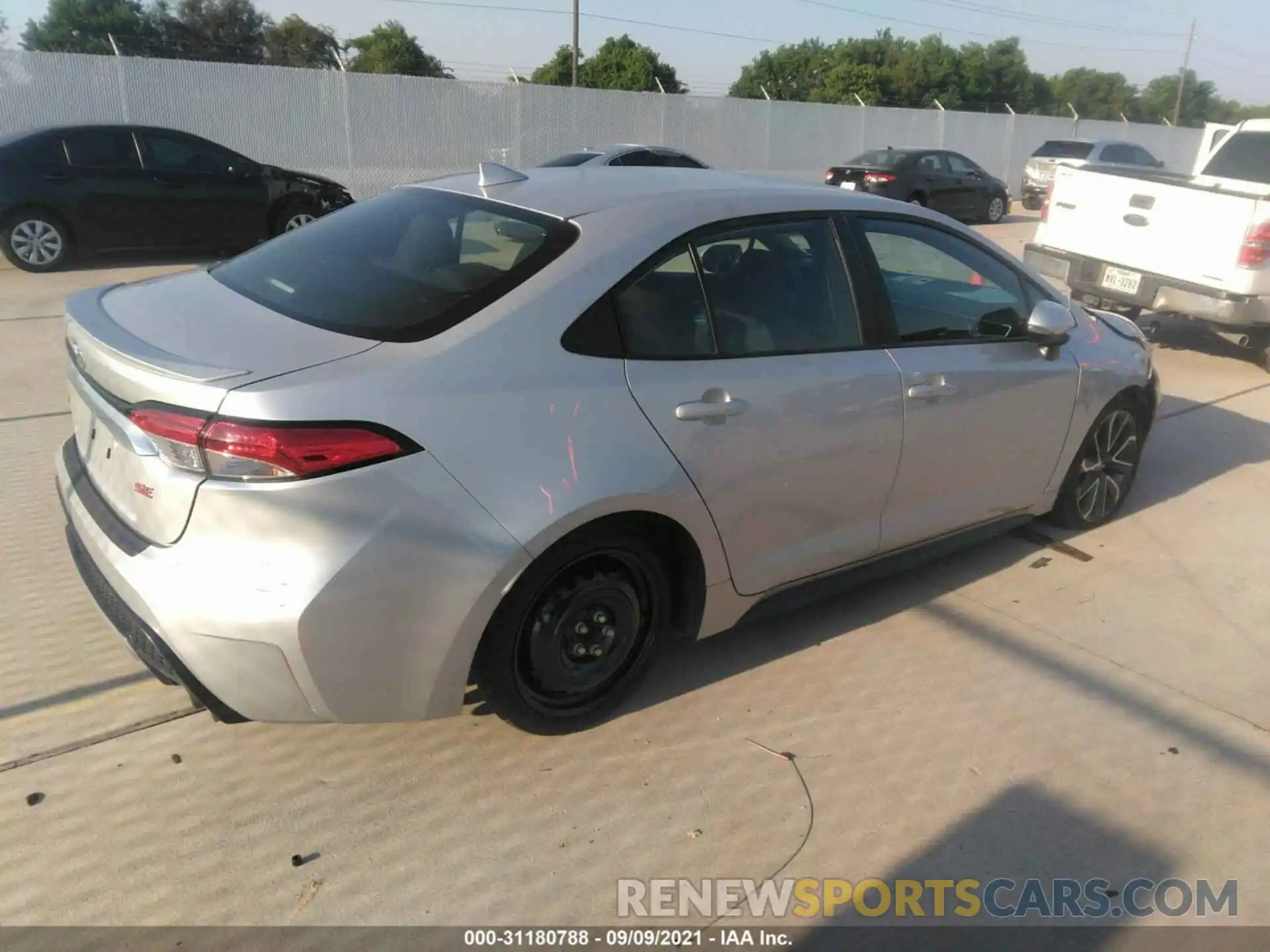 4 Photograph of a damaged car 5YFS4MCE9MP065209 TOYOTA COROLLA 2021