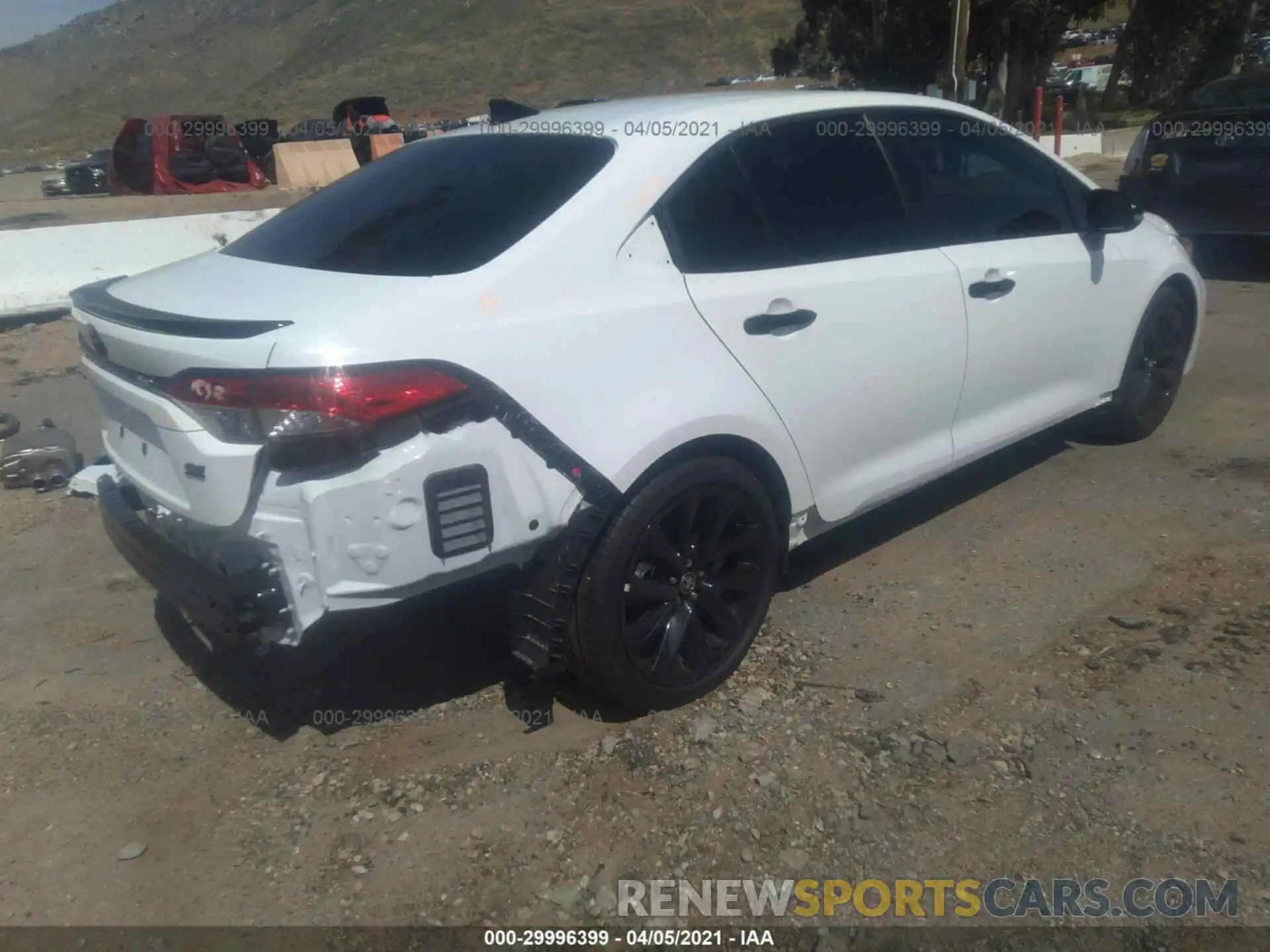 4 Photograph of a damaged car 5YFS4MCE9MP075125 TOYOTA COROLLA 2021