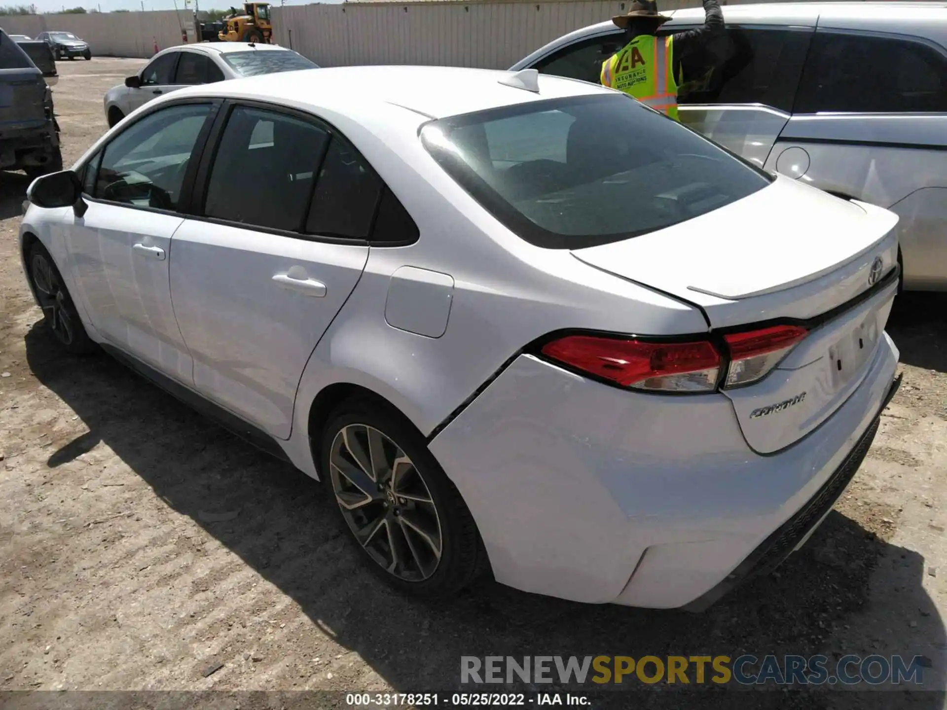 3 Photograph of a damaged car 5YFS4MCE9MP078056 TOYOTA COROLLA 2021