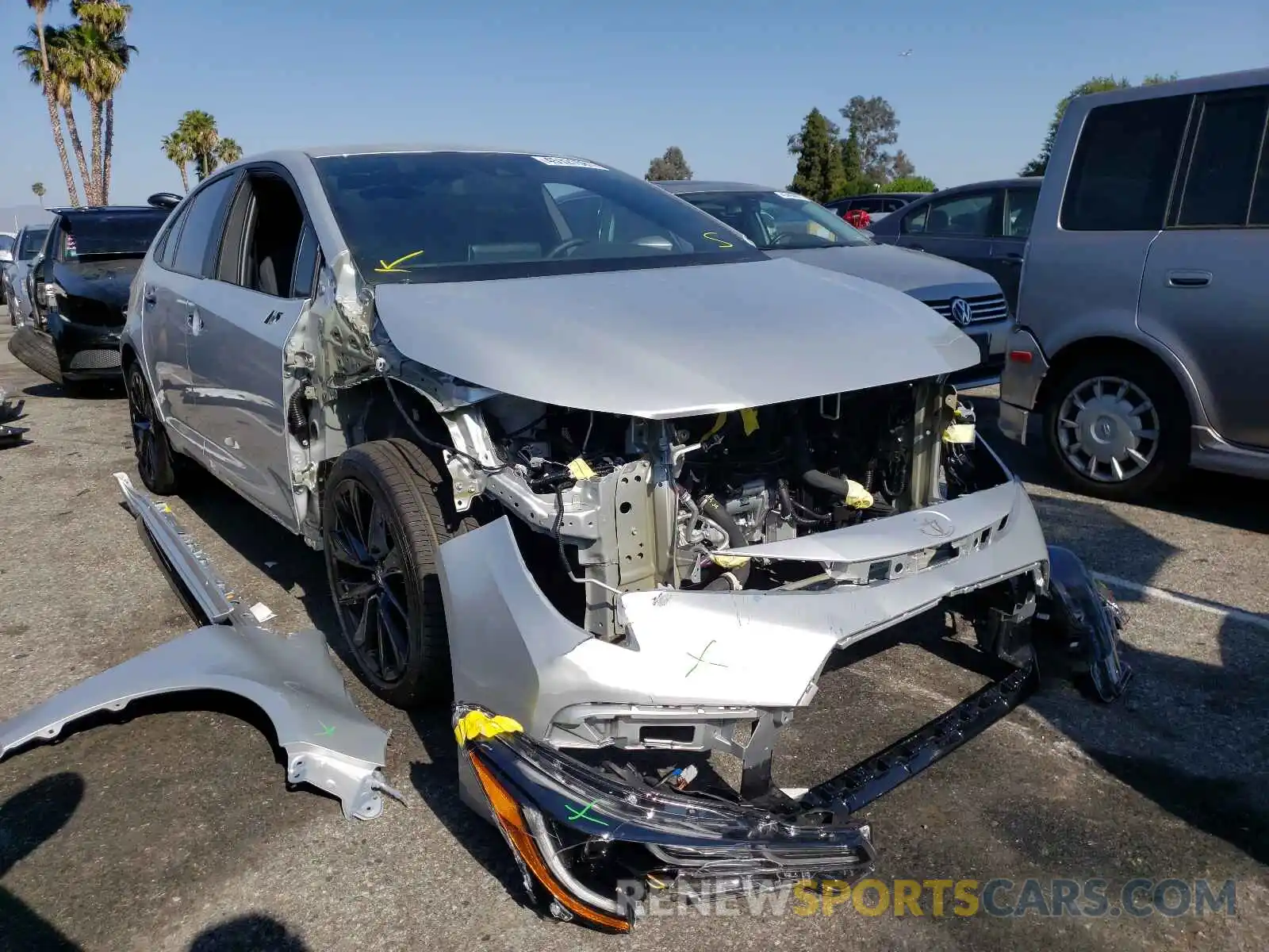 1 Photograph of a damaged car 5YFS4MCE9MP083564 TOYOTA COROLLA 2021