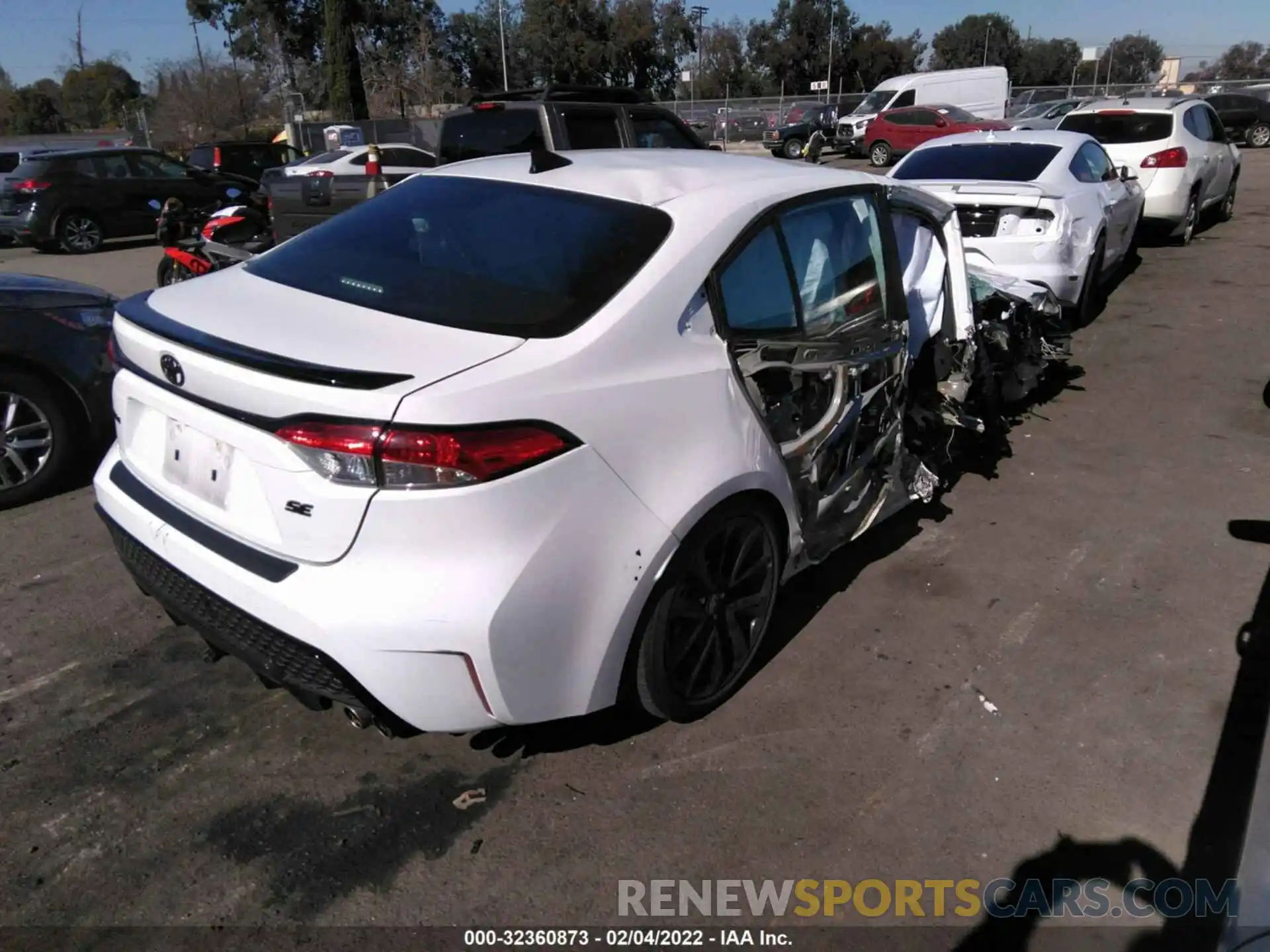 4 Photograph of a damaged car 5YFS4MCE9MP083788 TOYOTA COROLLA 2021