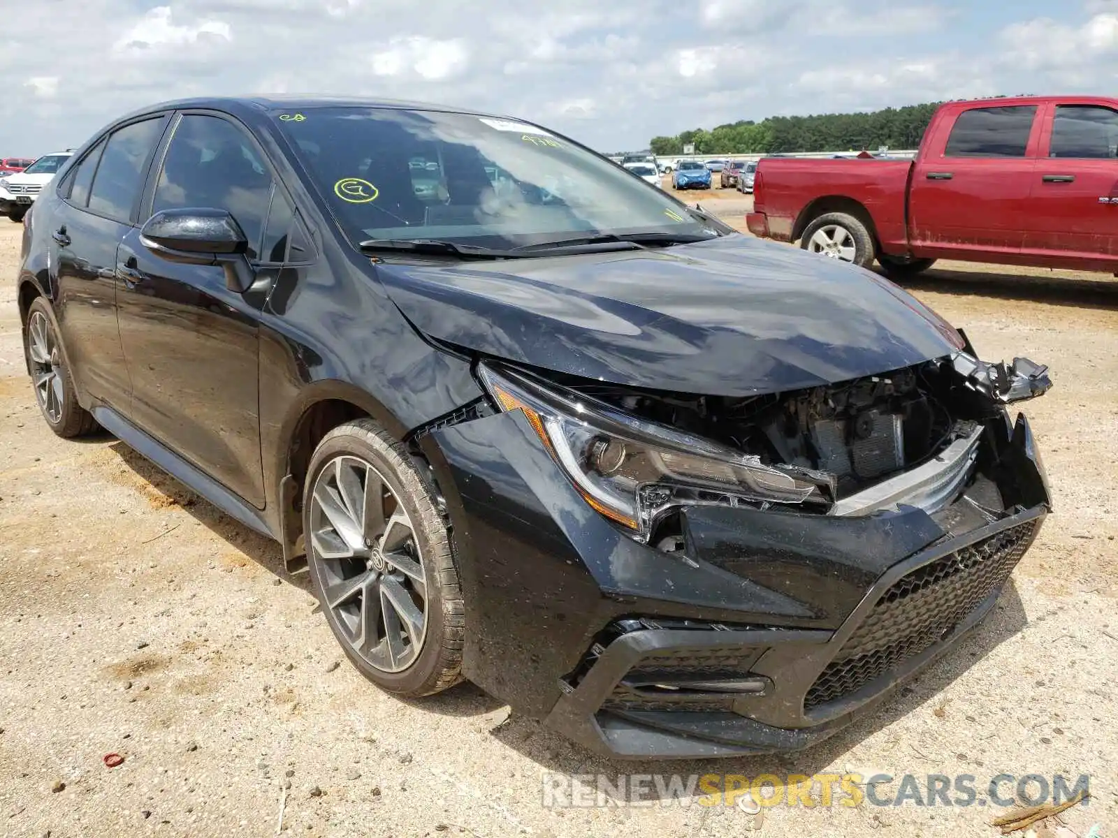 1 Photograph of a damaged car 5YFS4MCE9MP084701 TOYOTA COROLLA 2021