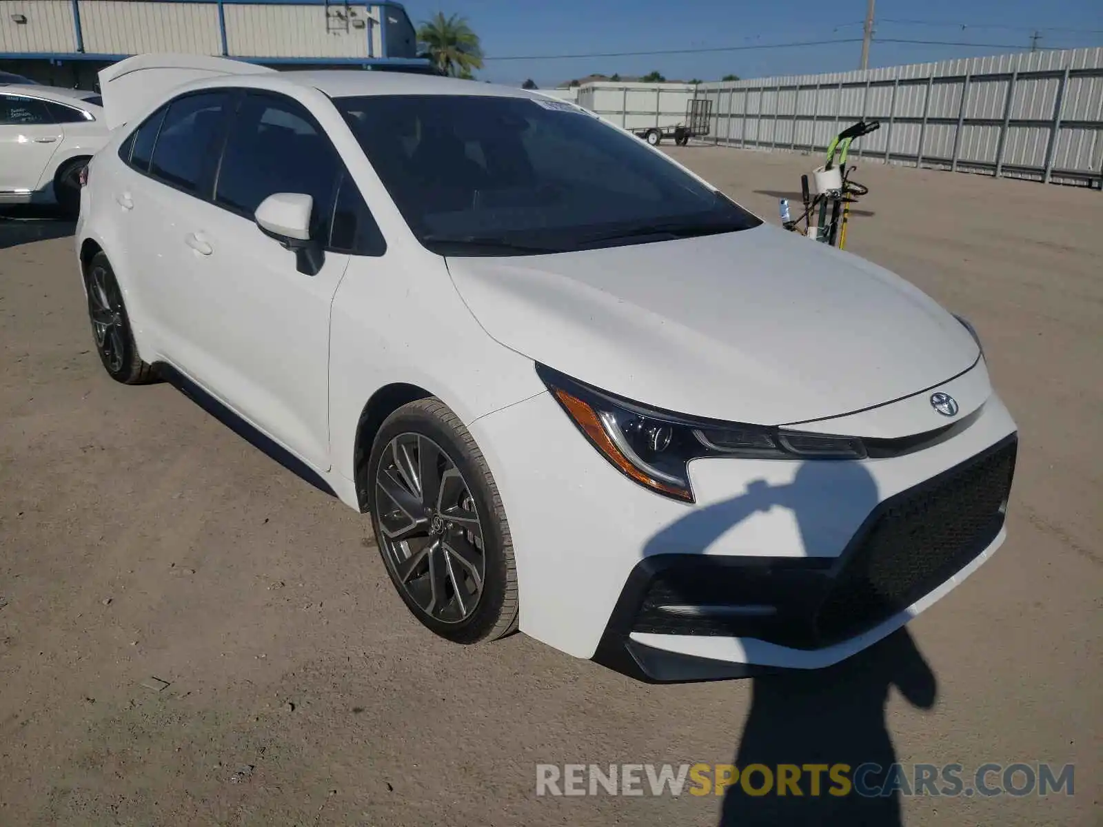 1 Photograph of a damaged car 5YFS4MCE9MP086867 TOYOTA COROLLA 2021