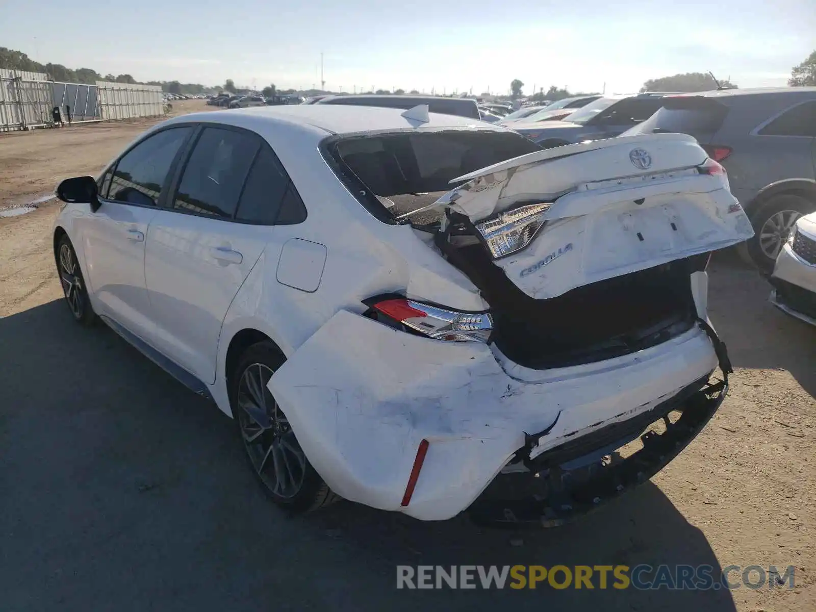 3 Photograph of a damaged car 5YFS4MCE9MP086867 TOYOTA COROLLA 2021